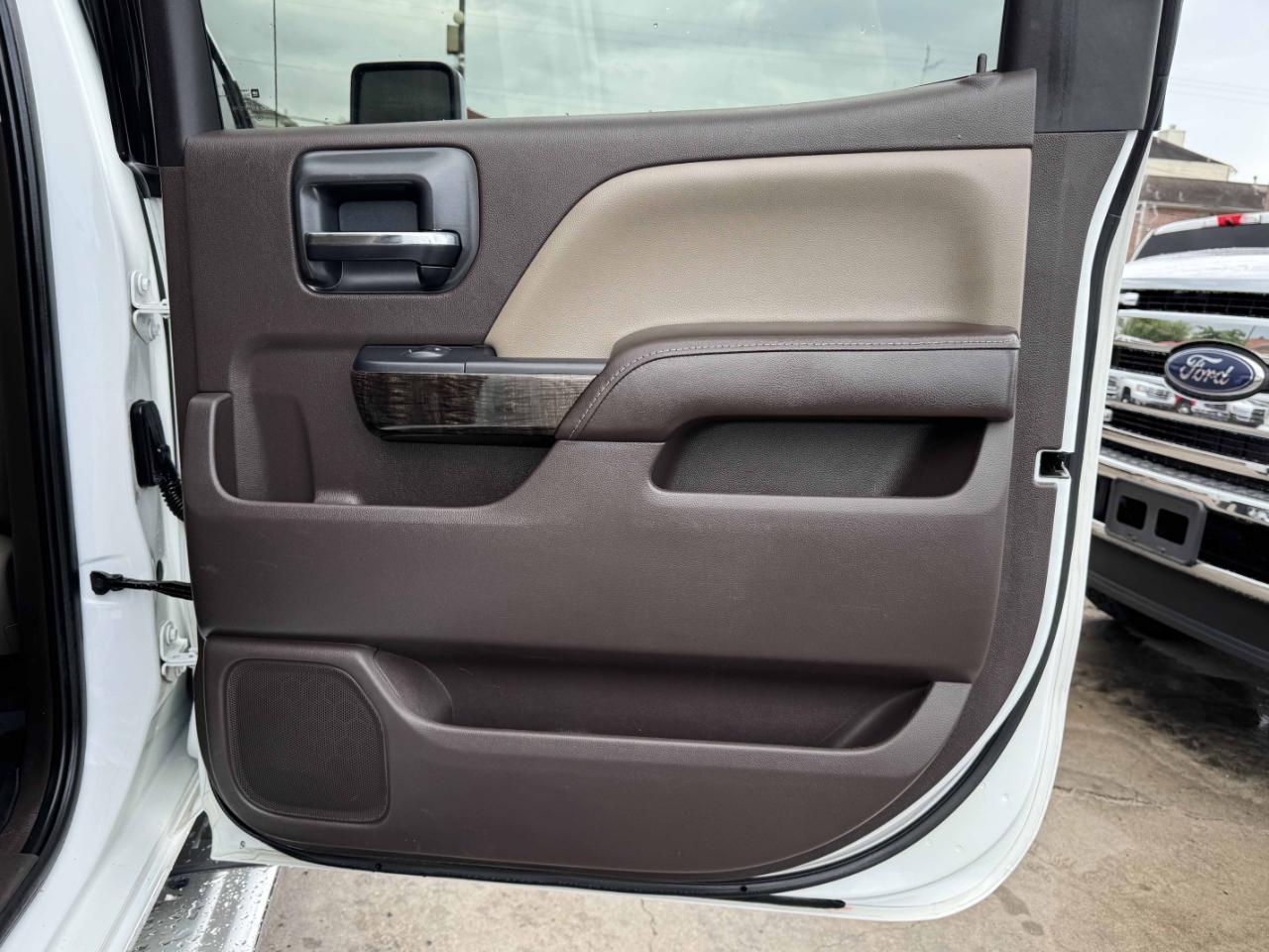 GMC Sierra 2500HD Denali Crew Cab 4WD 2016