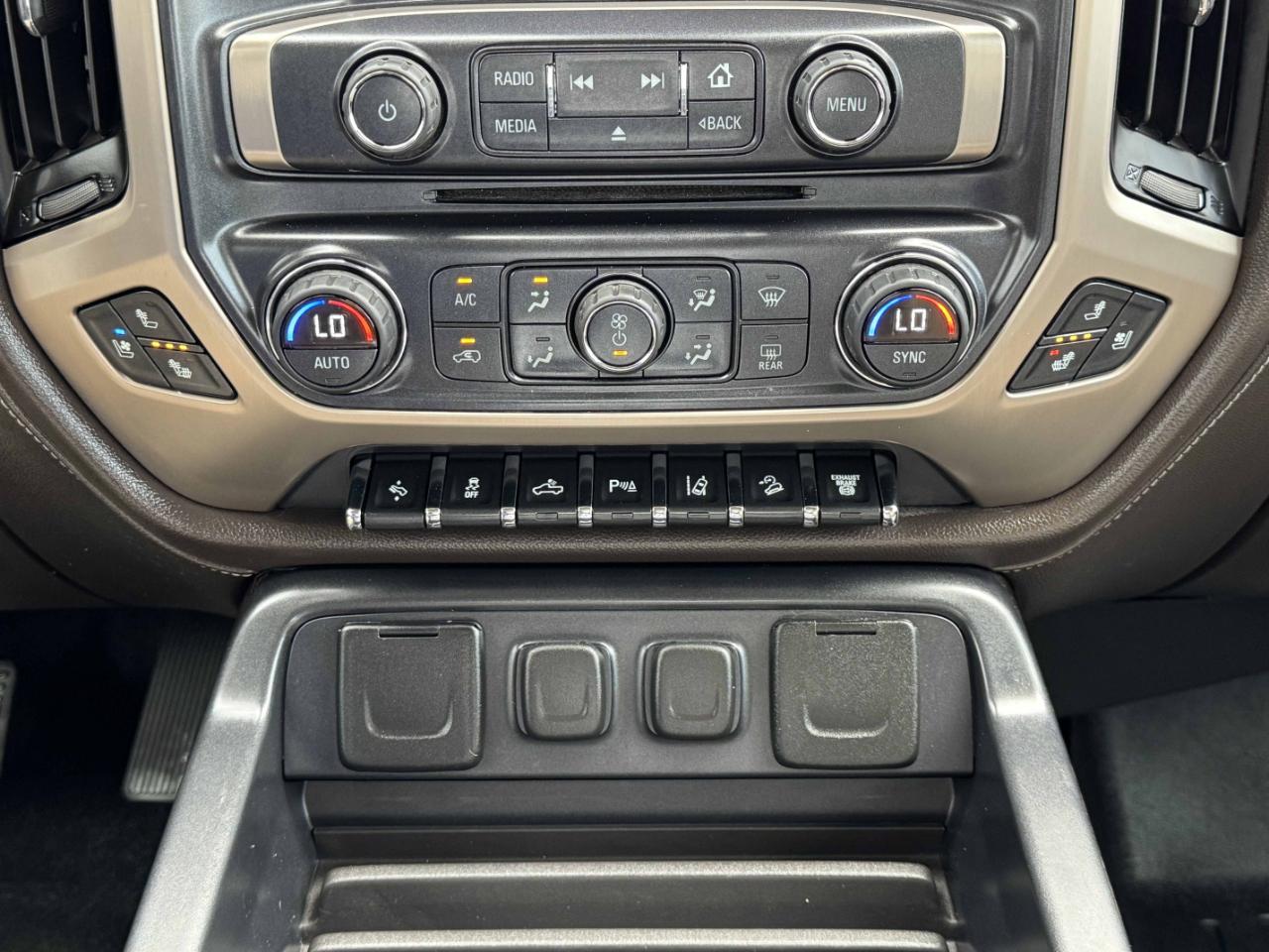 GMC Sierra 2500HD Denali Crew Cab 4WD 2016