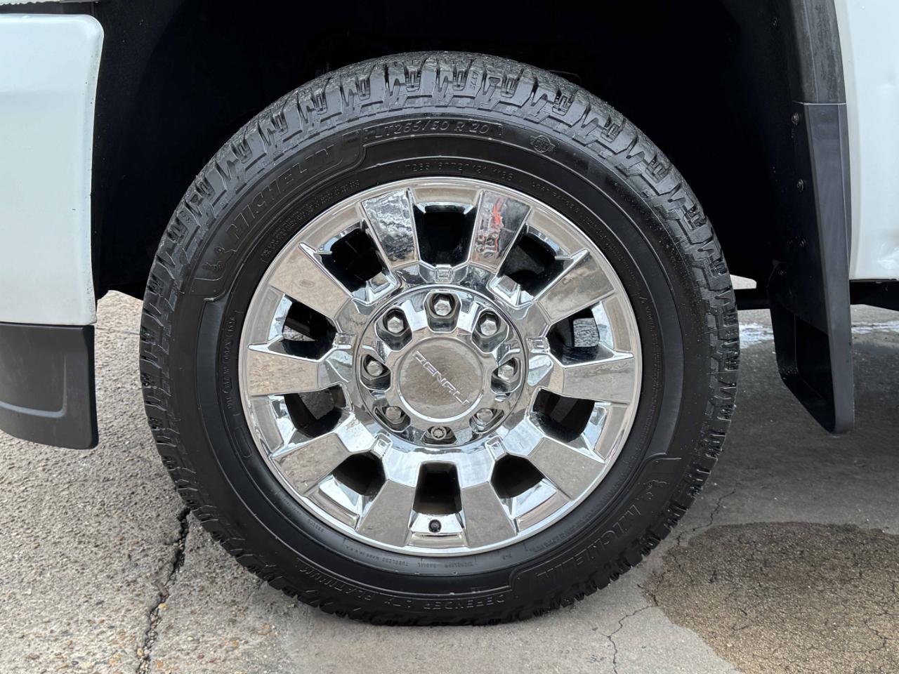 GMC Sierra 2500HD Denali Crew Cab 4WD 2016