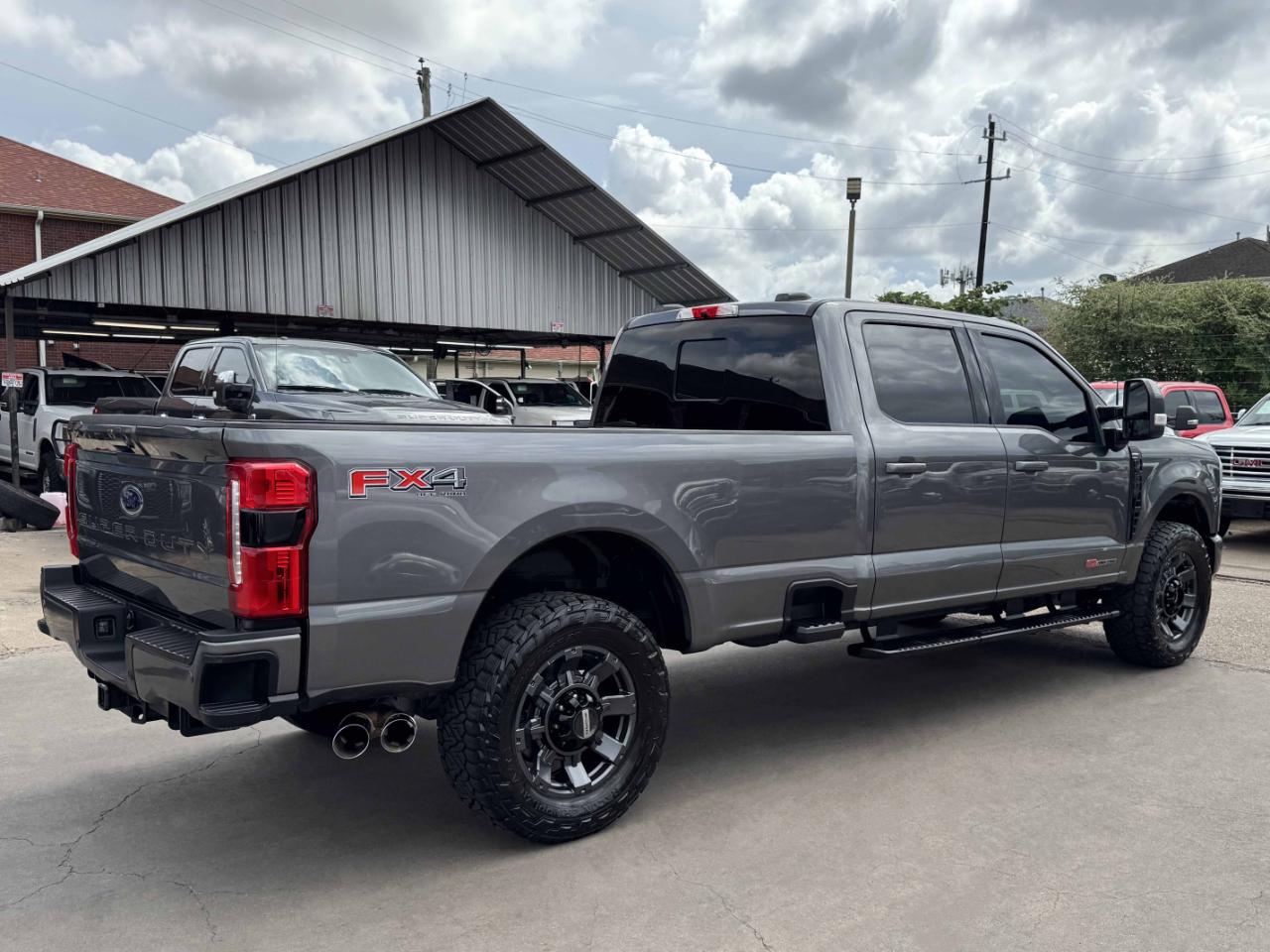 Ford Super Duty F-350 SRW  2023