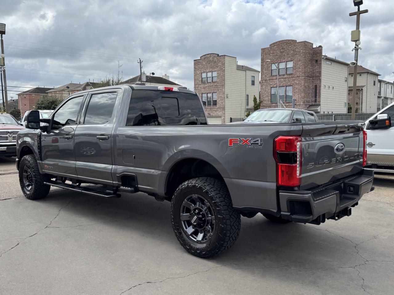 Ford Super Duty F-350 SRW  2023