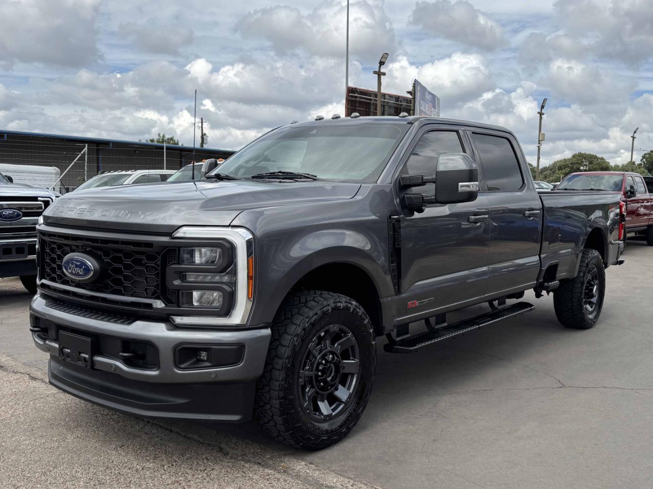 Ford Super Duty F-350 SRW  2023