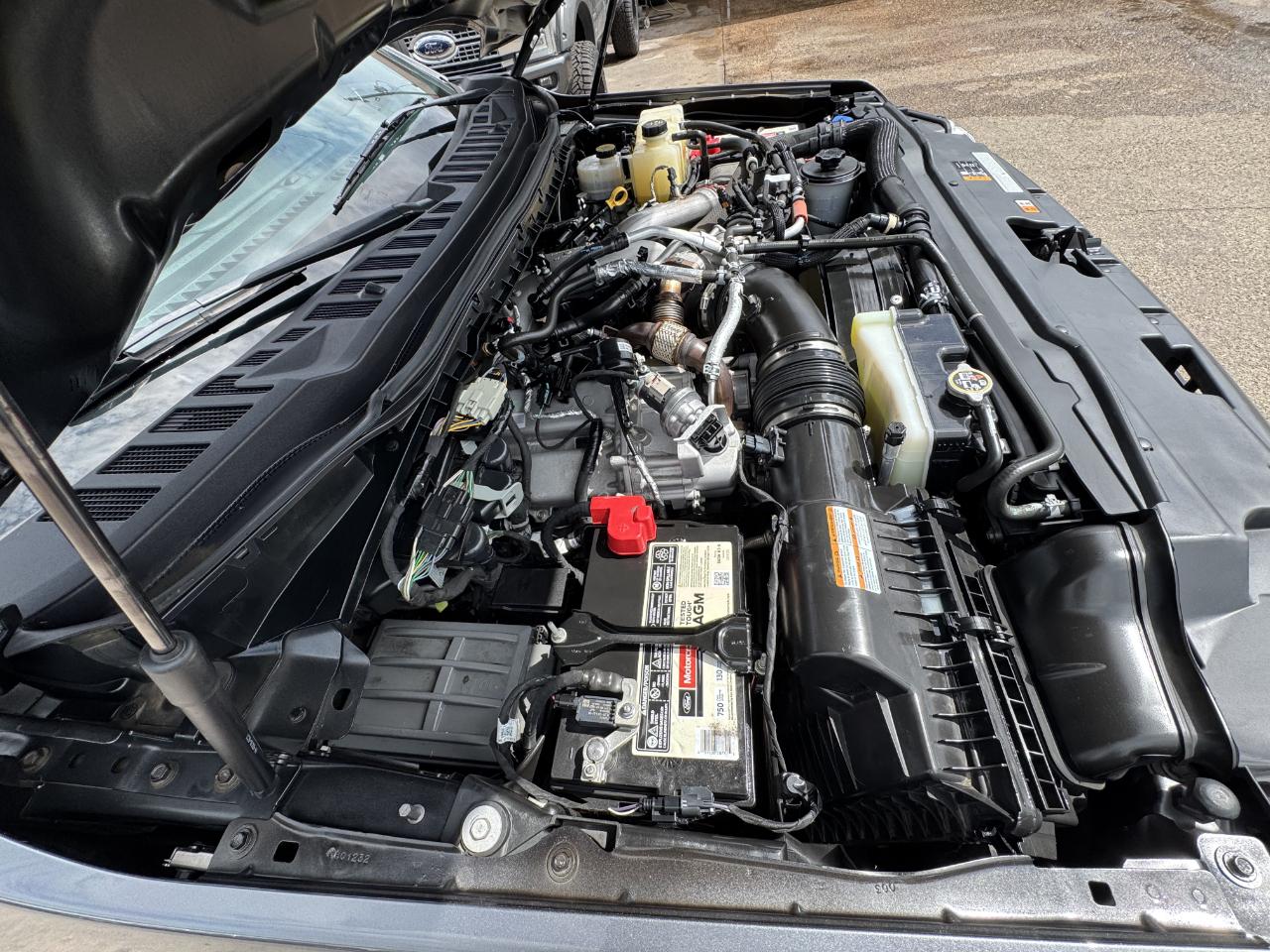 Ford Super Duty F-350 SRW  2023