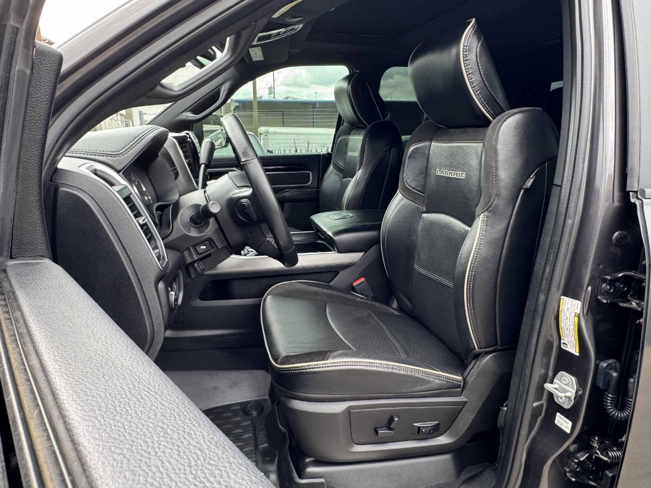 RAM 2500 Laramie Crew Cab 4WD 2020