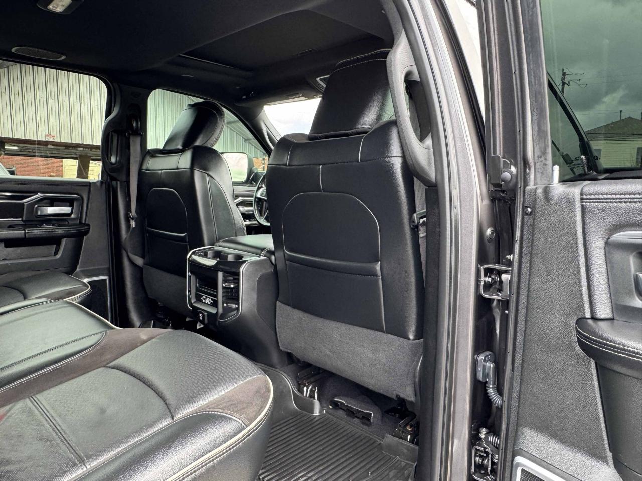 RAM 2500 Laramie Crew Cab 4WD 2020