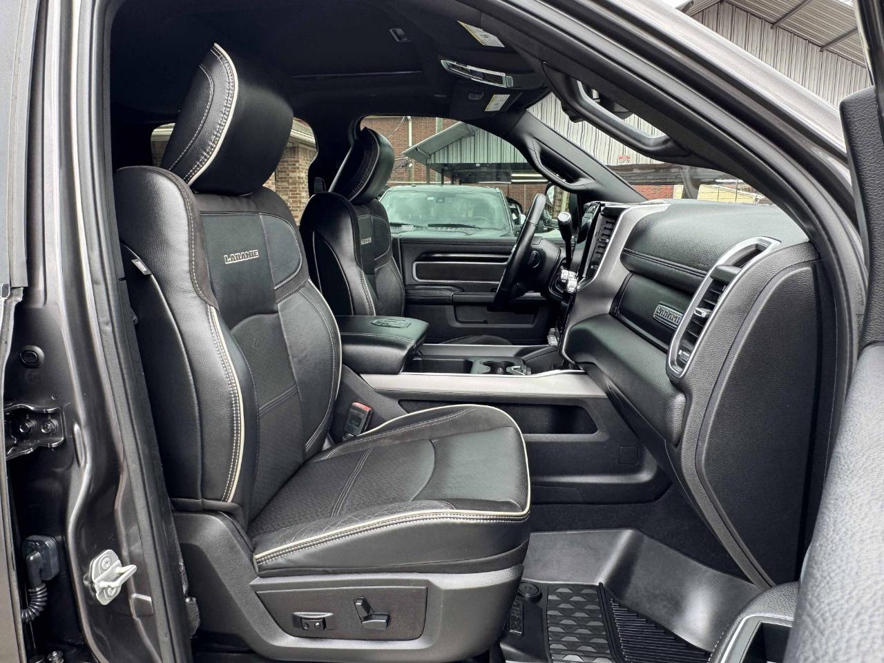 RAM 2500 Laramie Crew Cab 4WD 2020