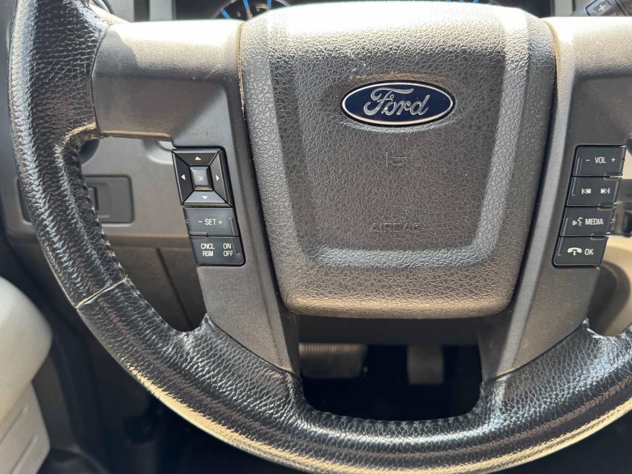 Ford F-150 XLT SuperCrew 4WD 2014