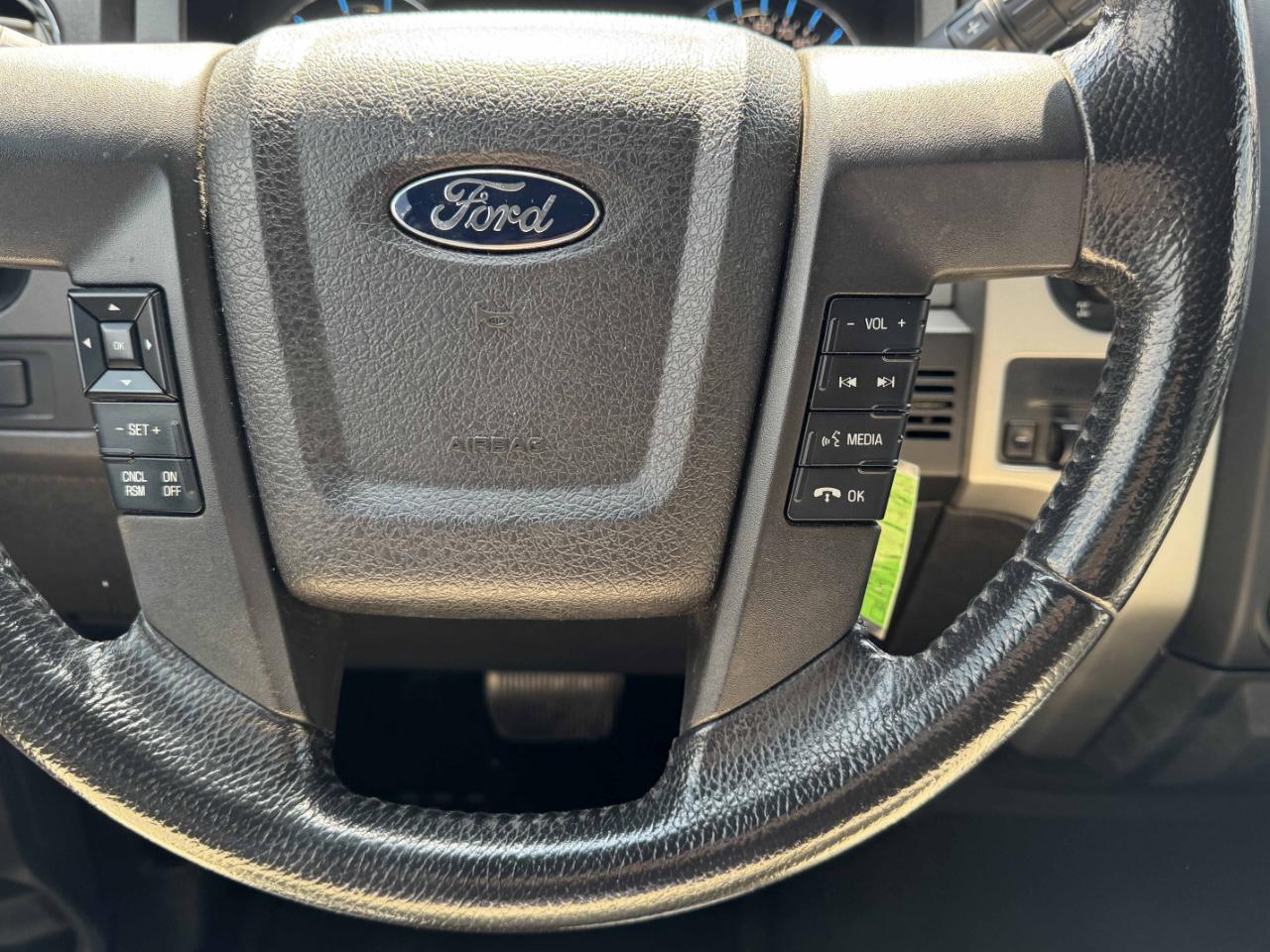 Ford F-150 XLT SuperCrew 4WD 2014
