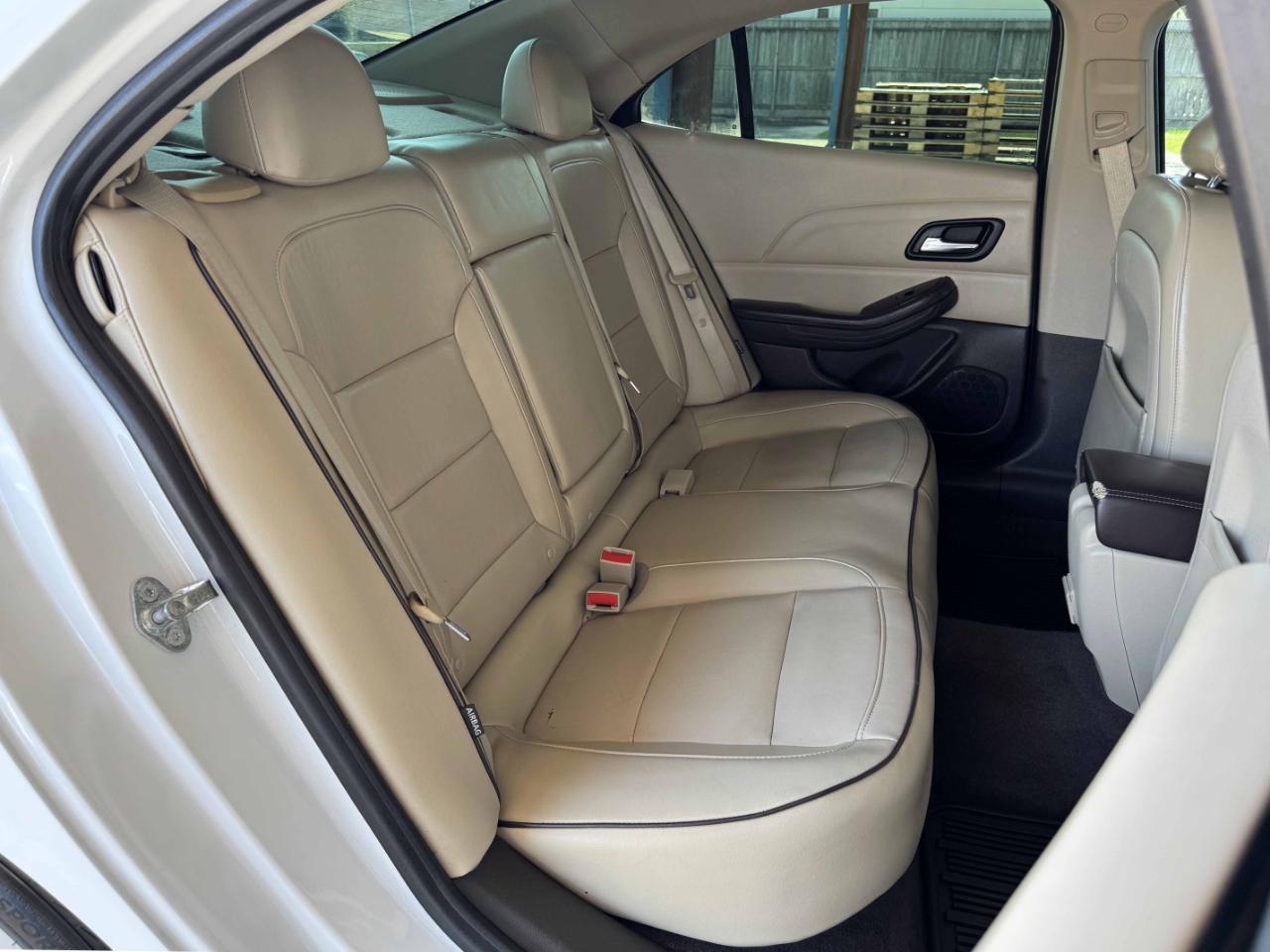 Chevrolet Malibu  2013