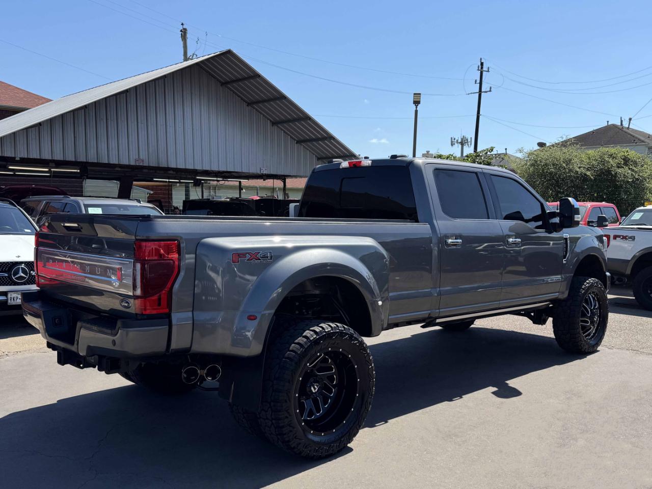 Ford Super Duty F-350 DRW  2022