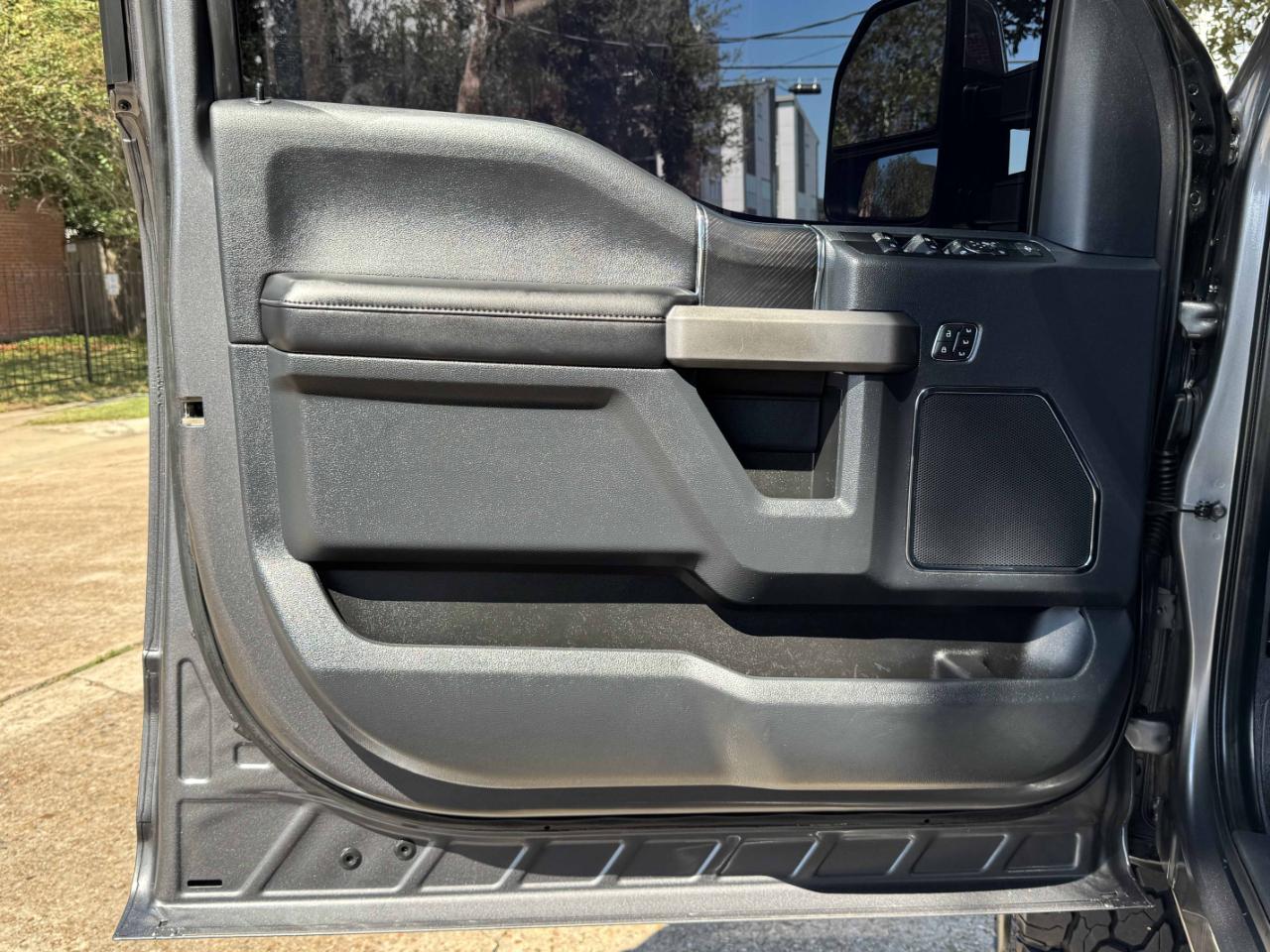Ford Super Duty F-350 DRW  2022