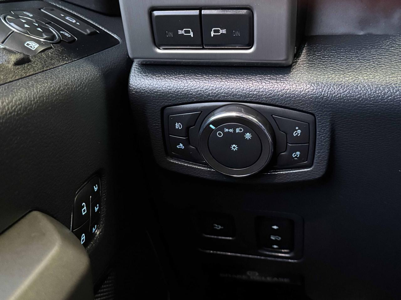 Ford Super Duty F-350 DRW  2022