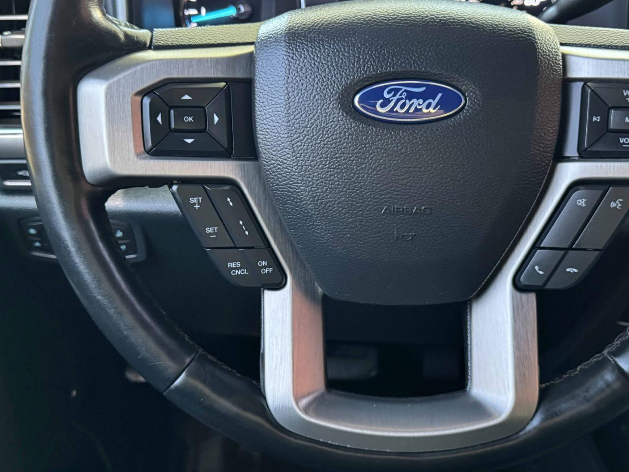 Ford Super Duty F-350 DRW  2022