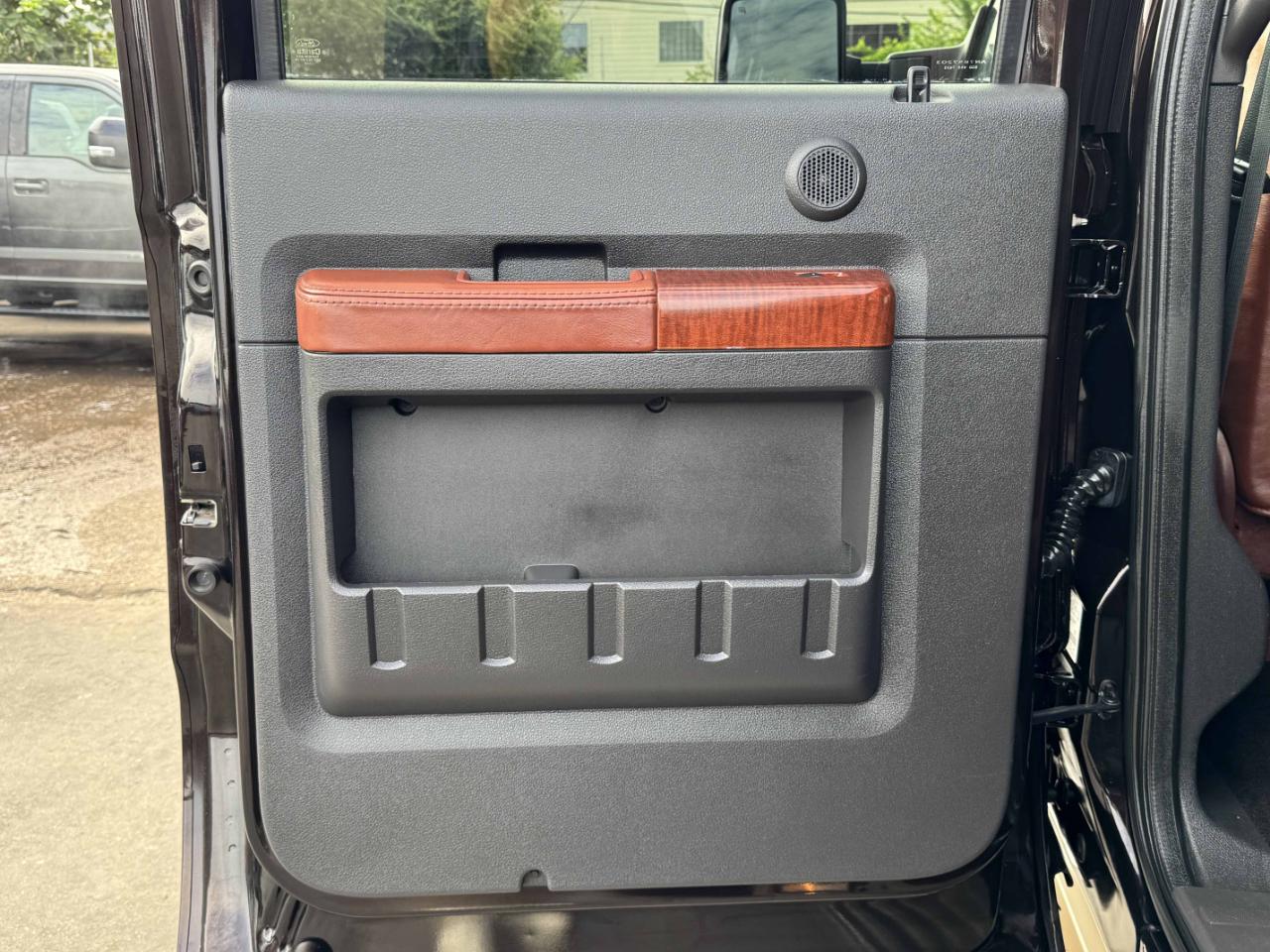 Ford Super Duty F-250 SRW  2013