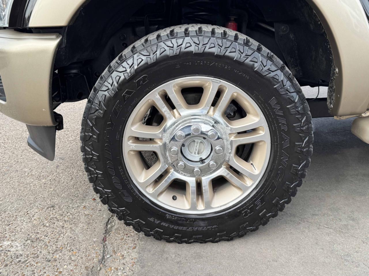 Ford Super Duty F-250 SRW  2013