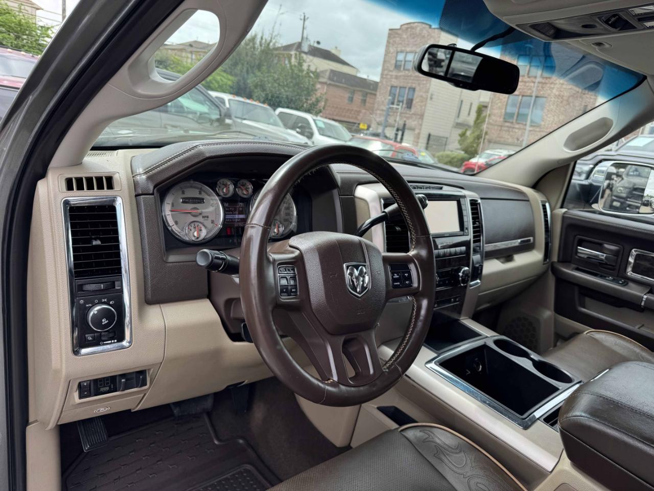 RAM 2500 Laramie Longhorn Crew Cab 4WD 2012