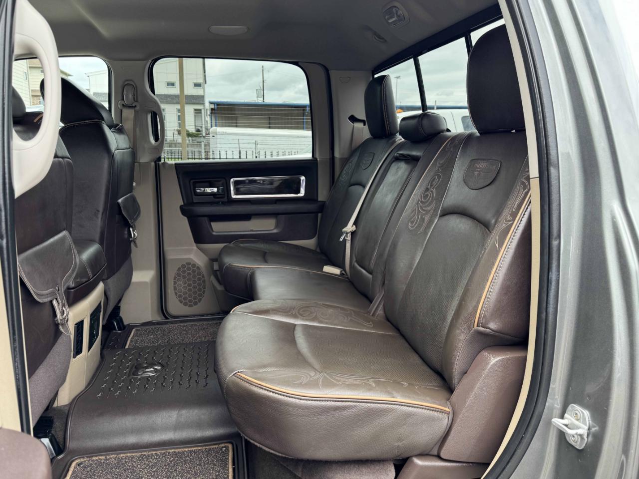 RAM 2500 Laramie Longhorn Crew Cab 4WD 2012