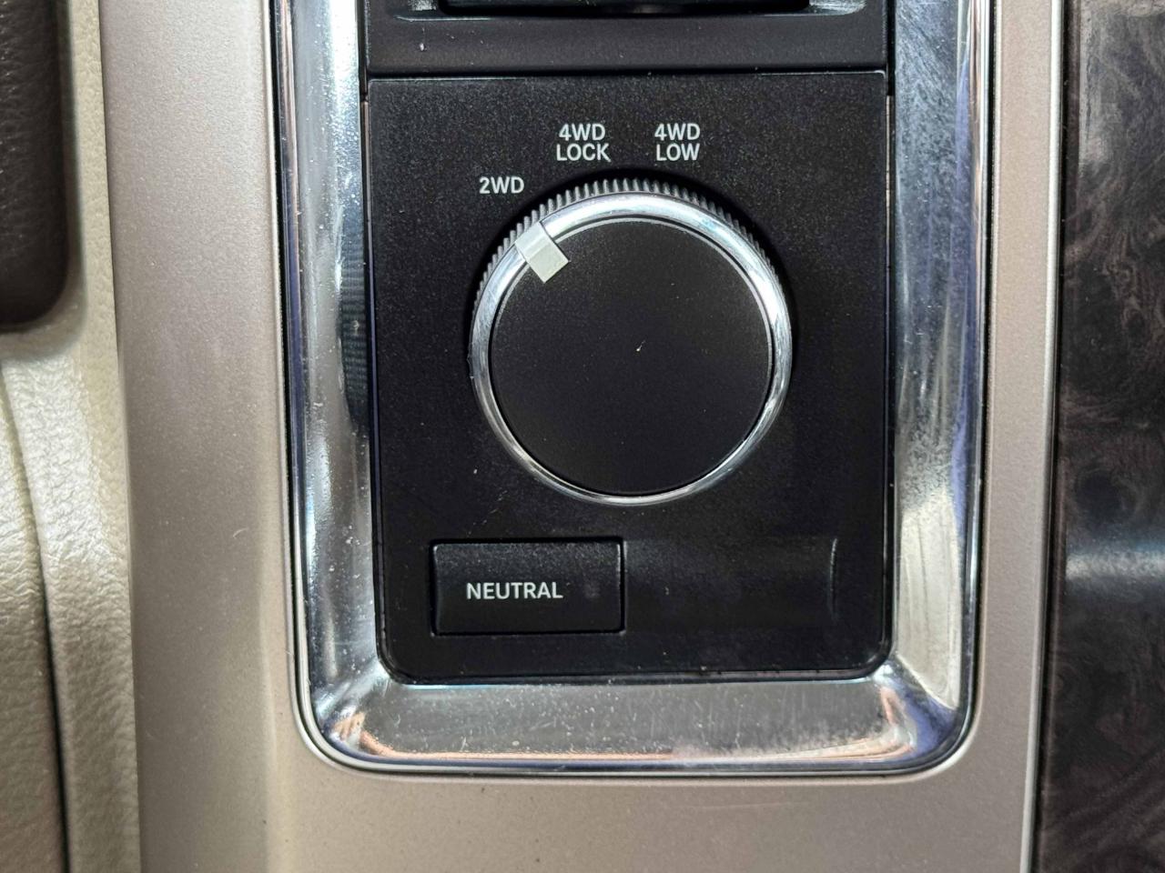 RAM 2500 Laramie Longhorn Crew Cab 4WD 2012
