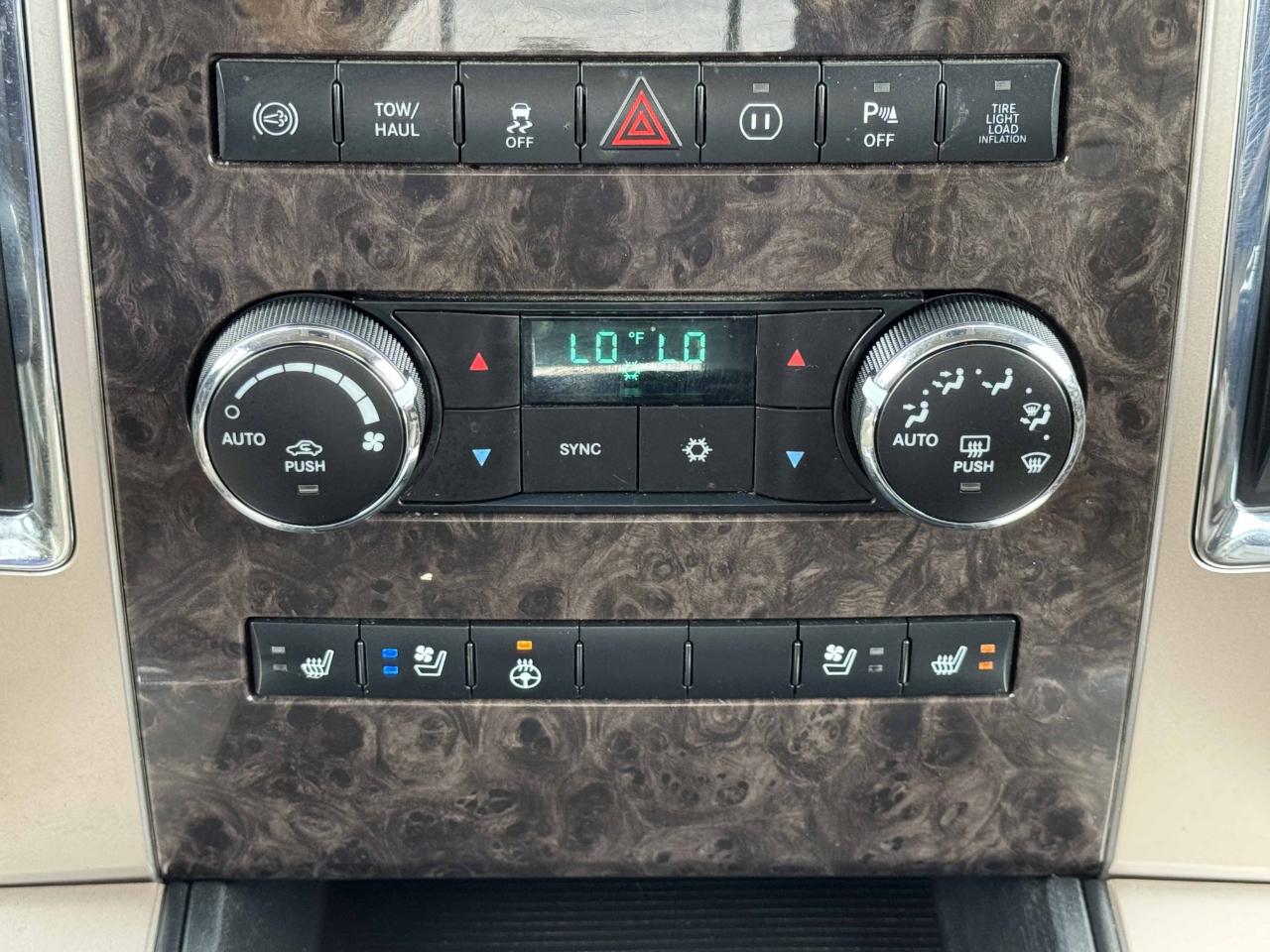 RAM 2500 Laramie Longhorn Crew Cab 4WD 2012