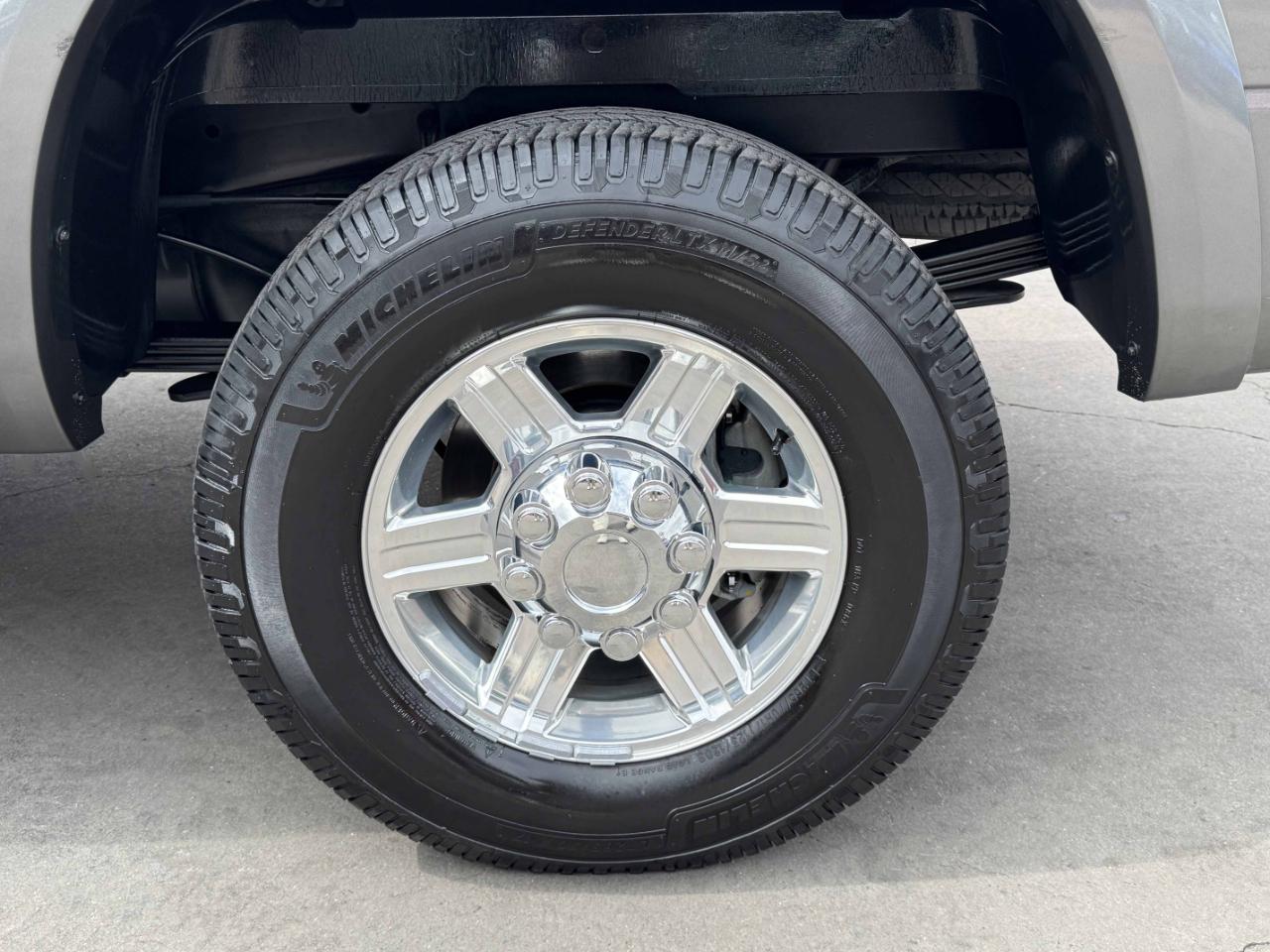 RAM 2500 Laramie Longhorn Crew Cab 4WD 2012