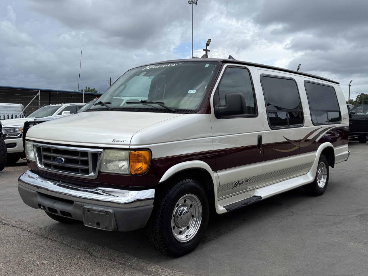 Ford Econoline Cargo Van  2006