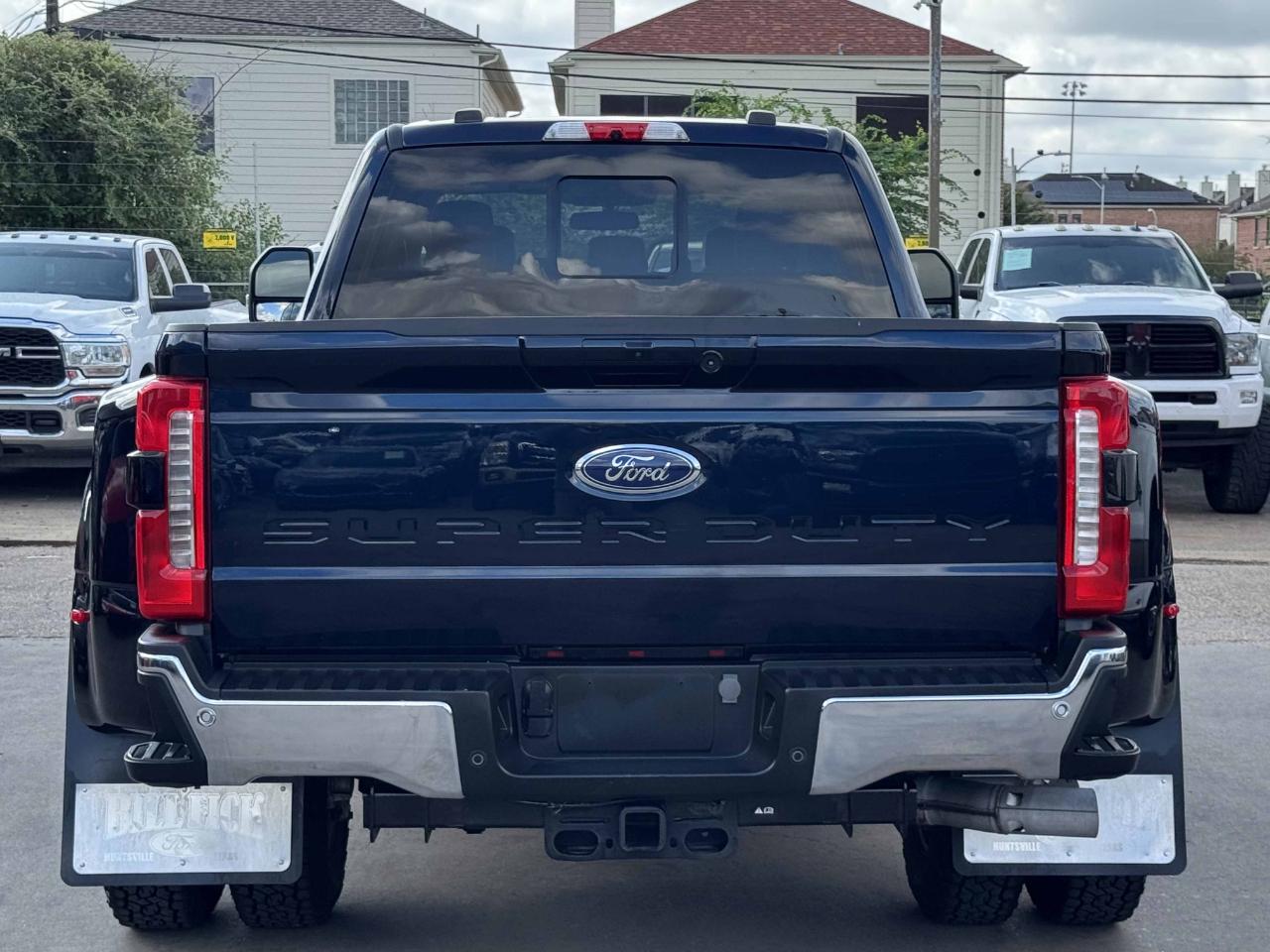 Ford Super Duty F-350 DRW  2023