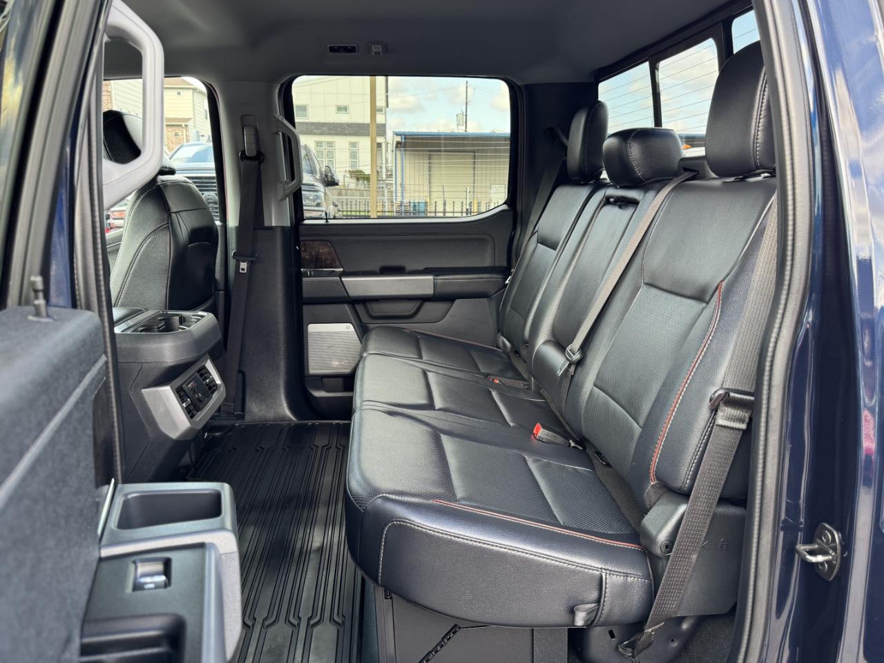 Ford Super Duty F-350 DRW  2023
