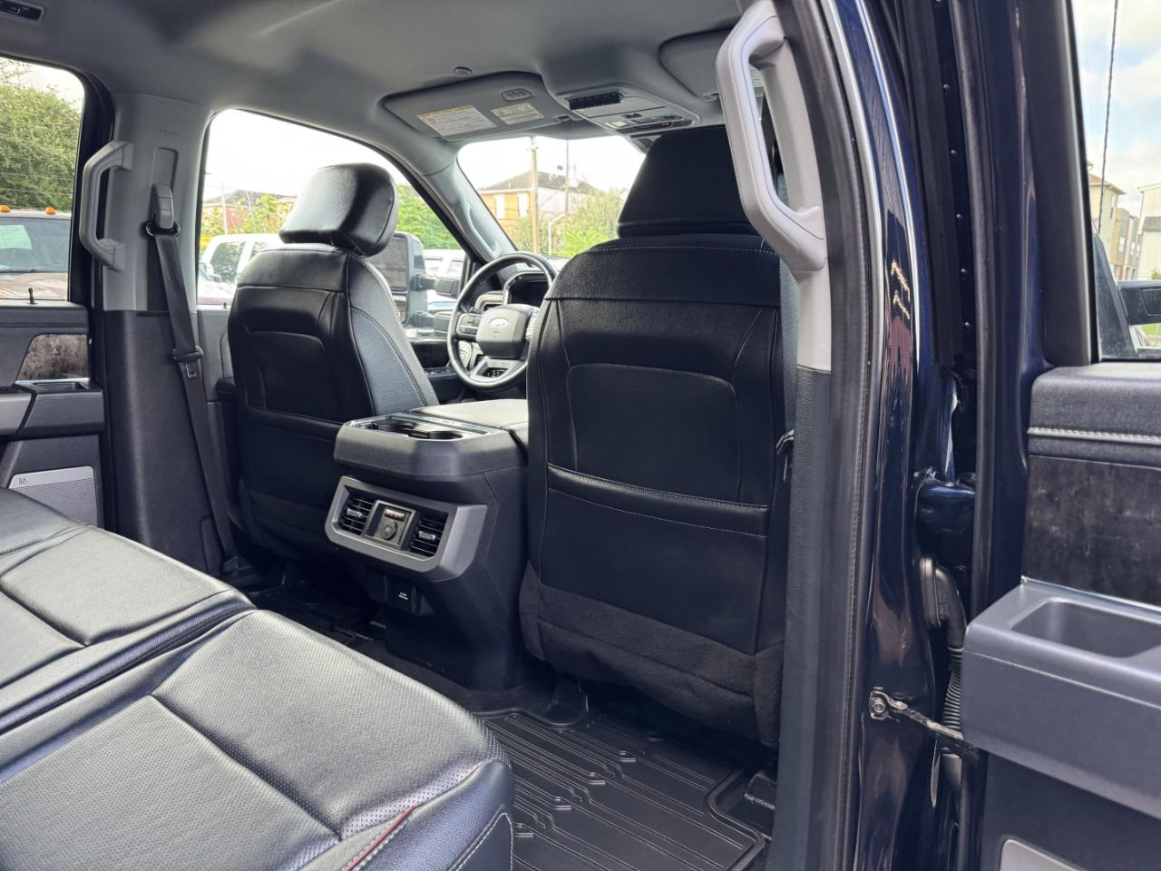 Ford Super Duty F-350 DRW  2023