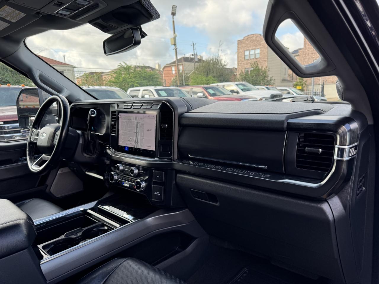 Ford Super Duty F-350 DRW  2023