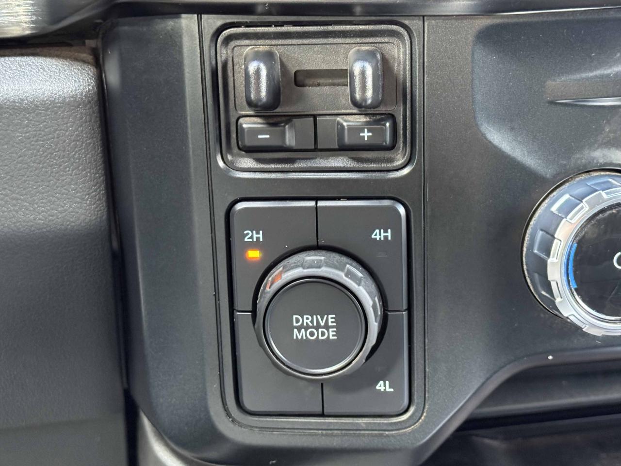 Ford Super Duty F-350 DRW  2023