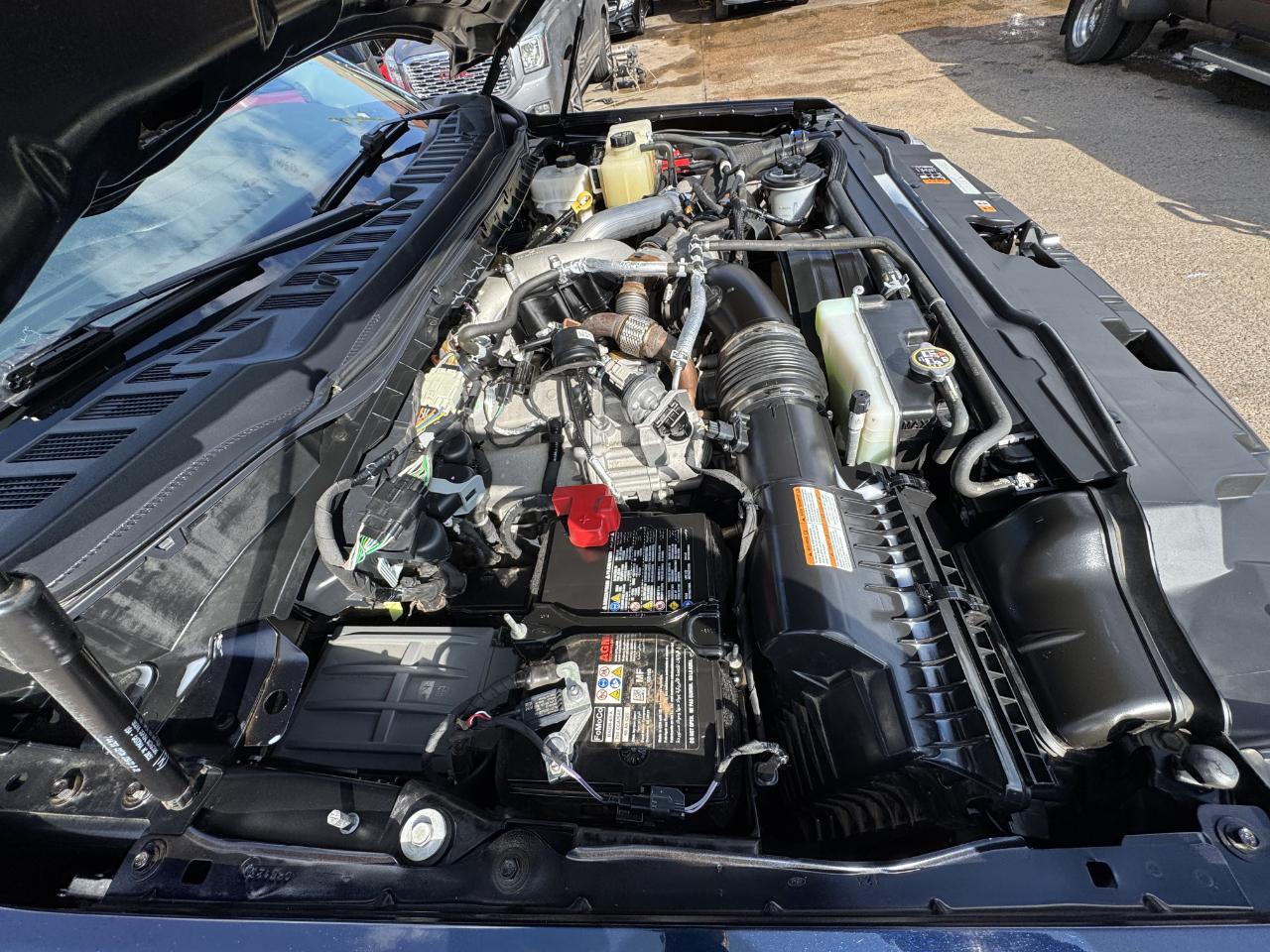 Ford Super Duty F-350 DRW  2023