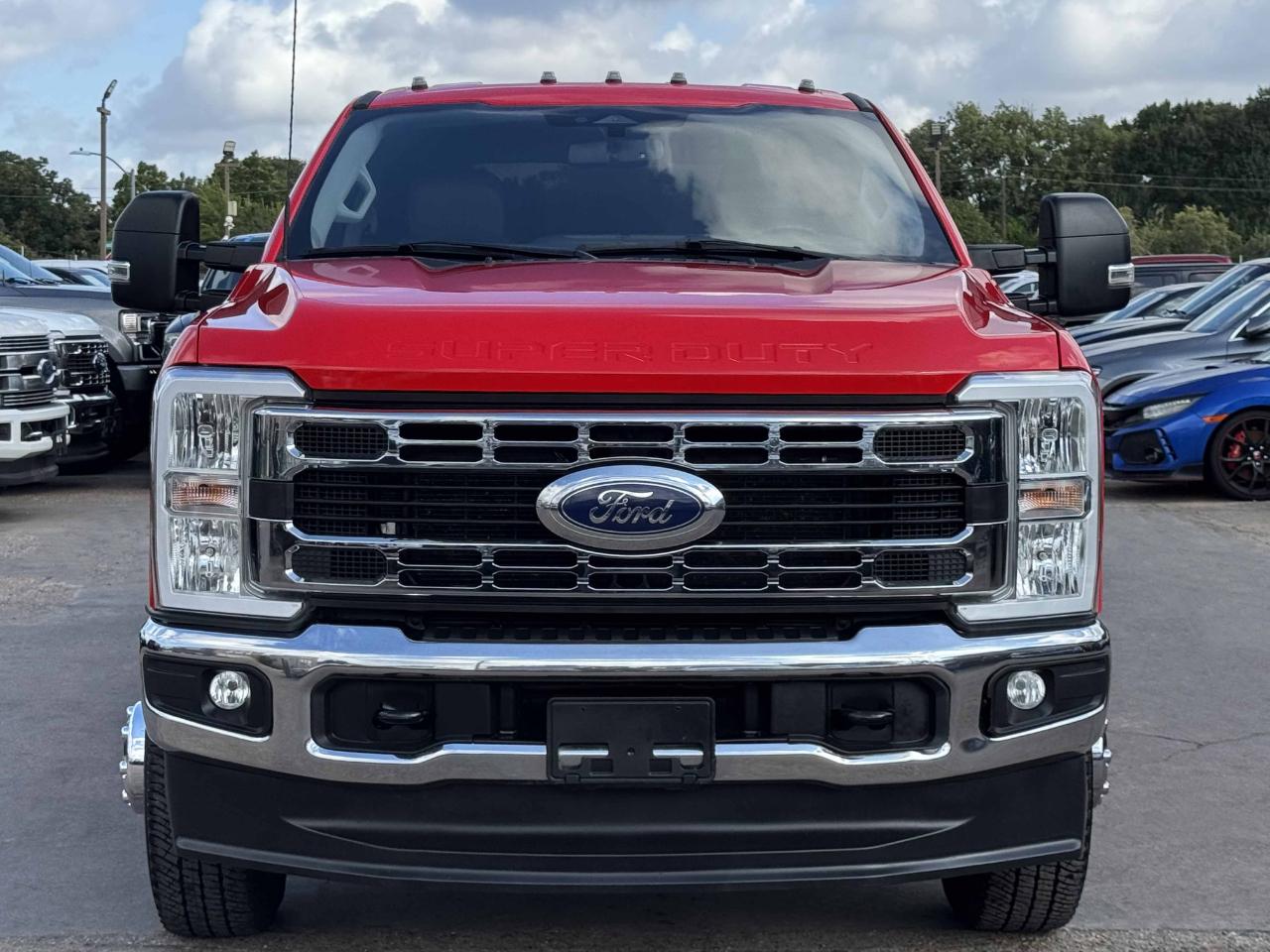 Ford Super Duty F-350 DRW  2023