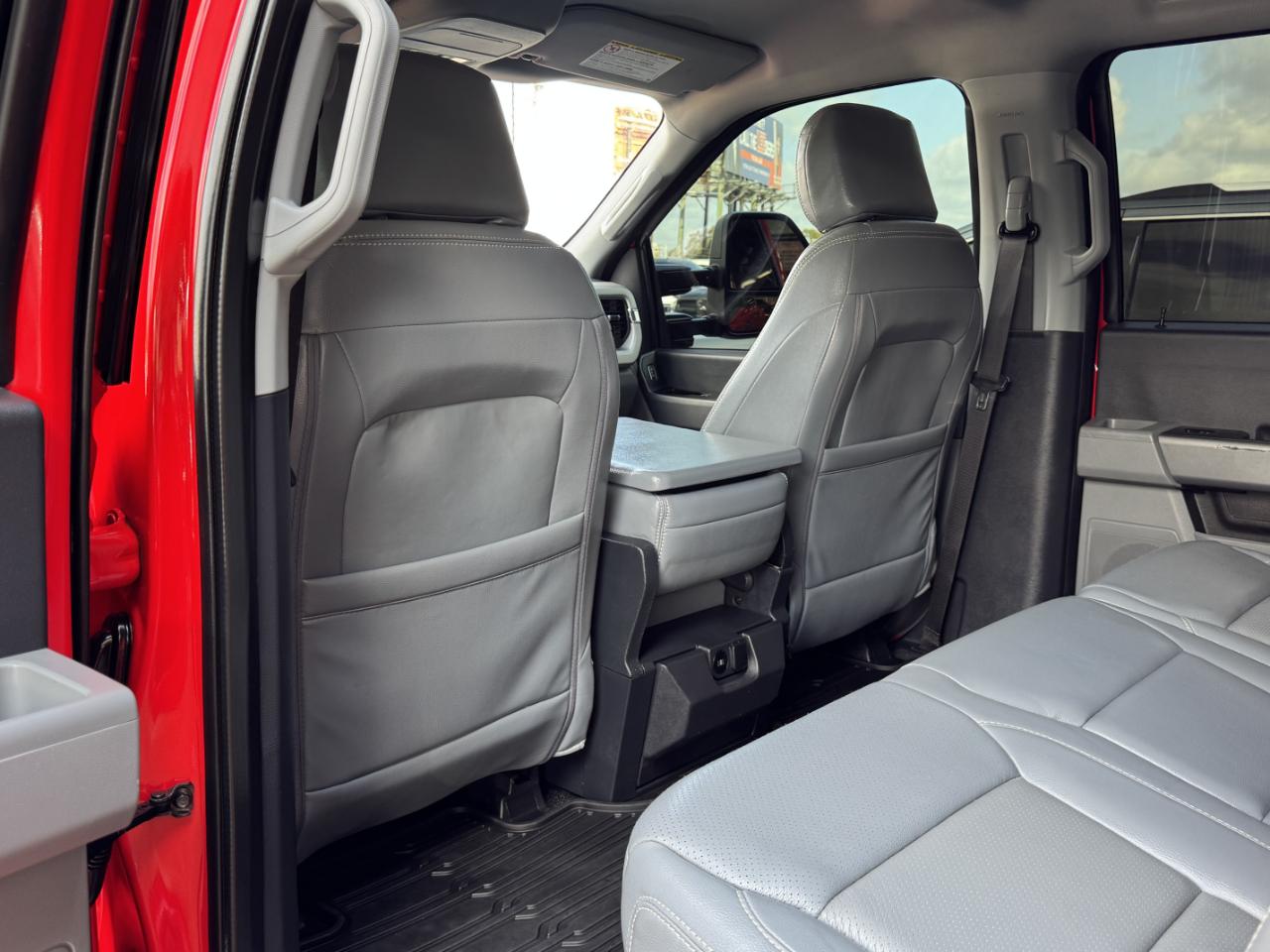 Ford Super Duty F-350 DRW  2023