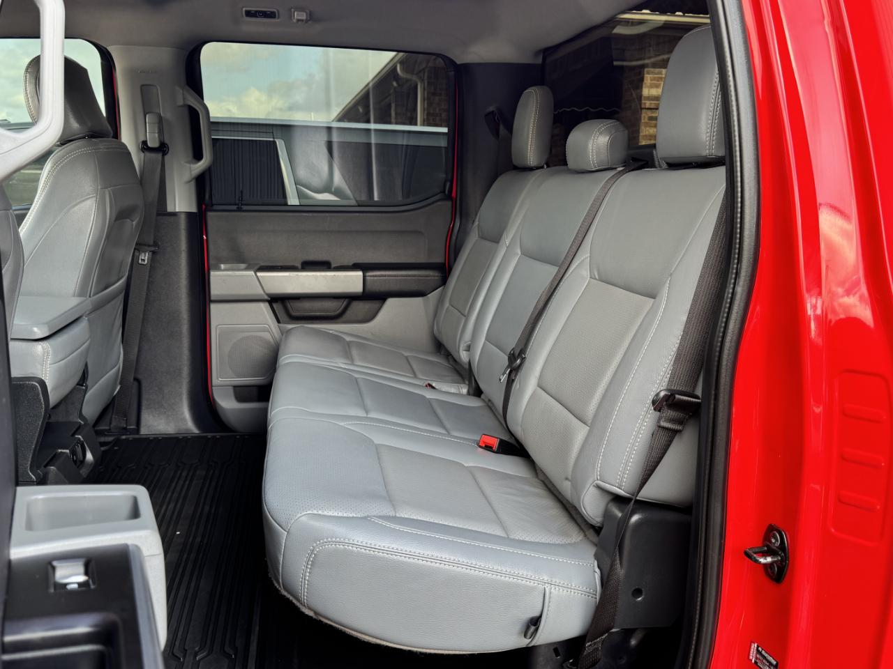 Ford Super Duty F-350 DRW  2023
