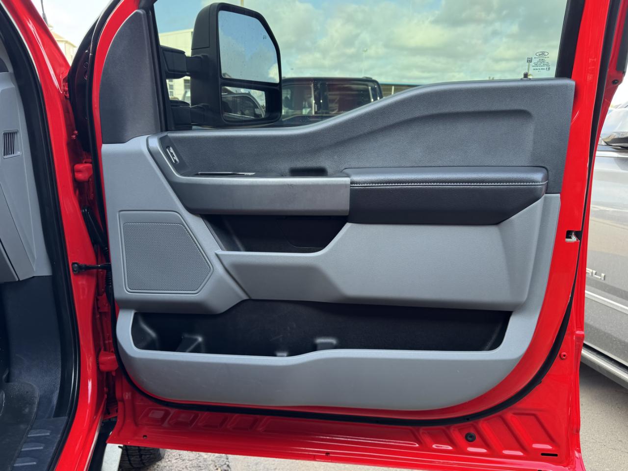 Ford Super Duty F-350 DRW  2023