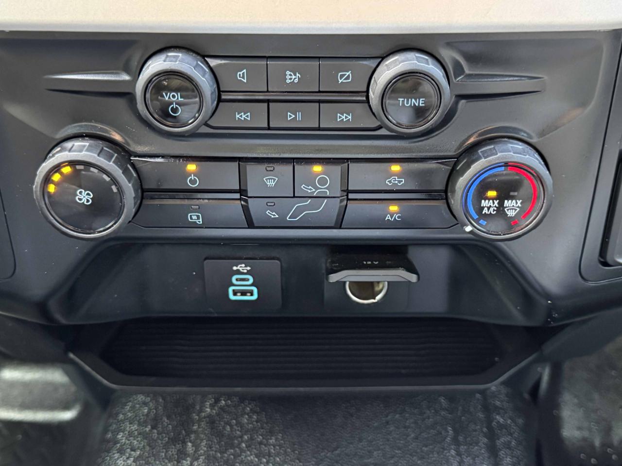 Ford Super Duty F-350 DRW  2023