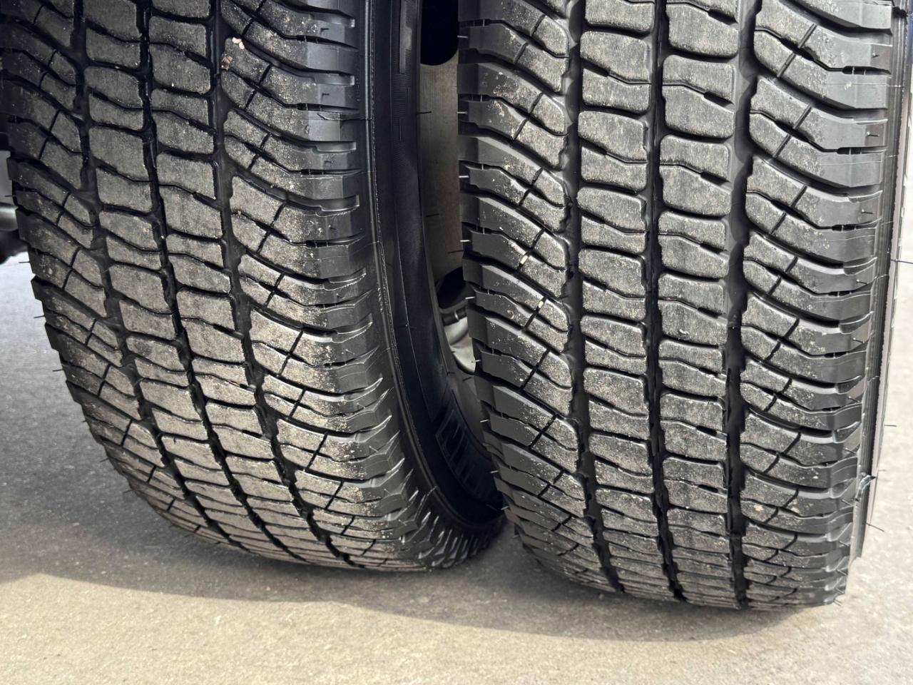 Ford Super Duty F-350 DRW  2023