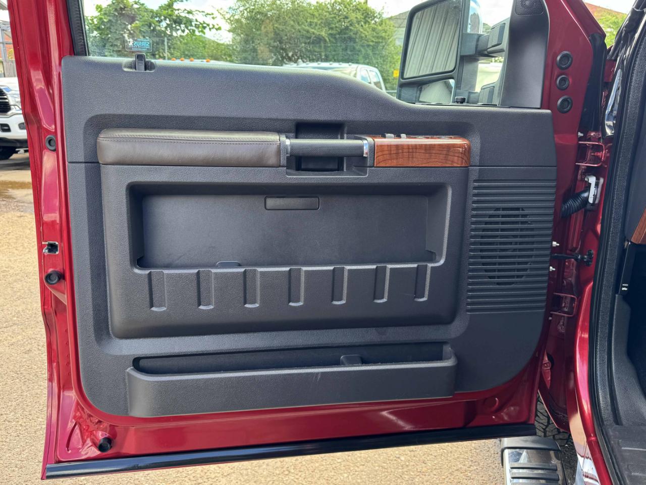 Ford Super Duty F-350 DRW  2015