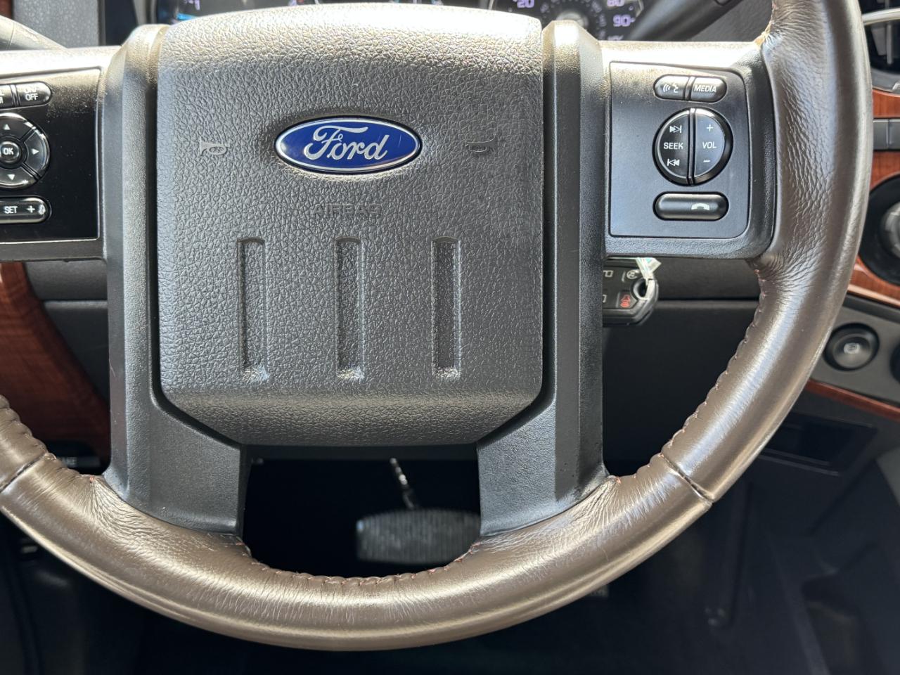 Ford Super Duty F-350 DRW  2015