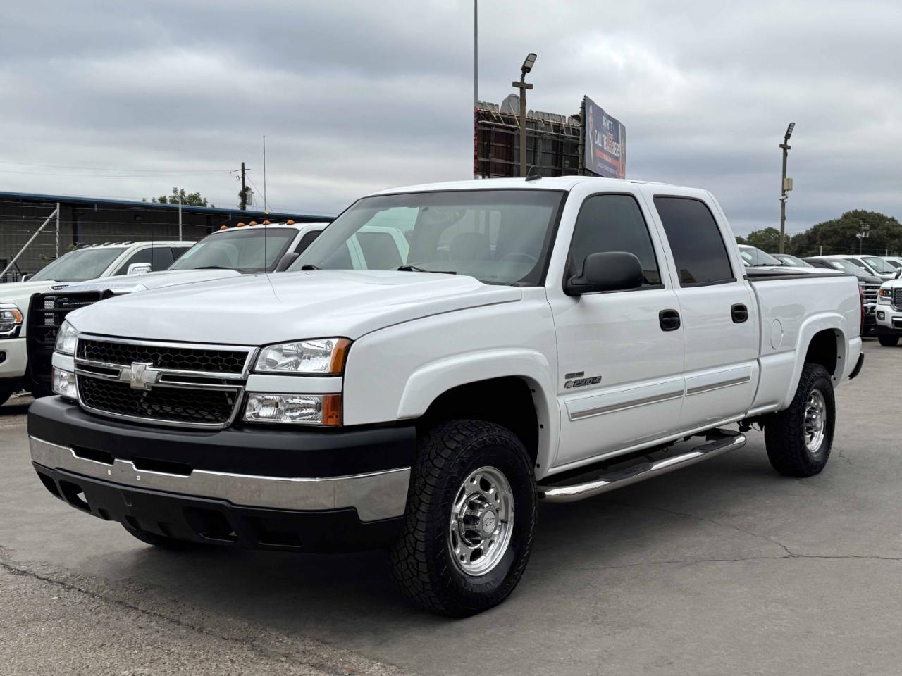 Chevrolet Silverado 2500HD LT1 Crew Cab 4WD 2006
