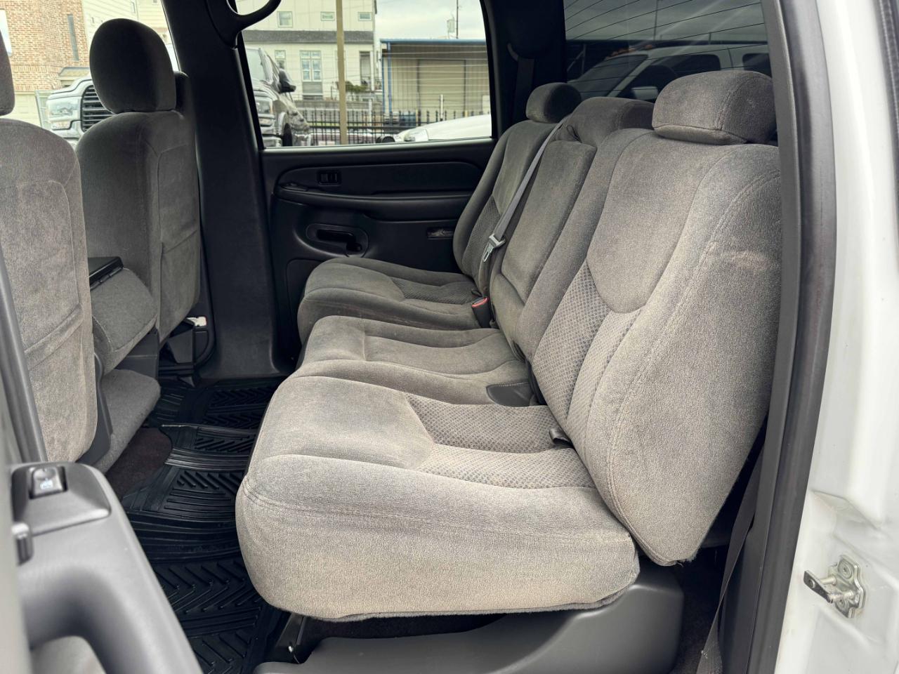 Chevrolet Silverado 2500HD LT1 Crew Cab 4WD 2006