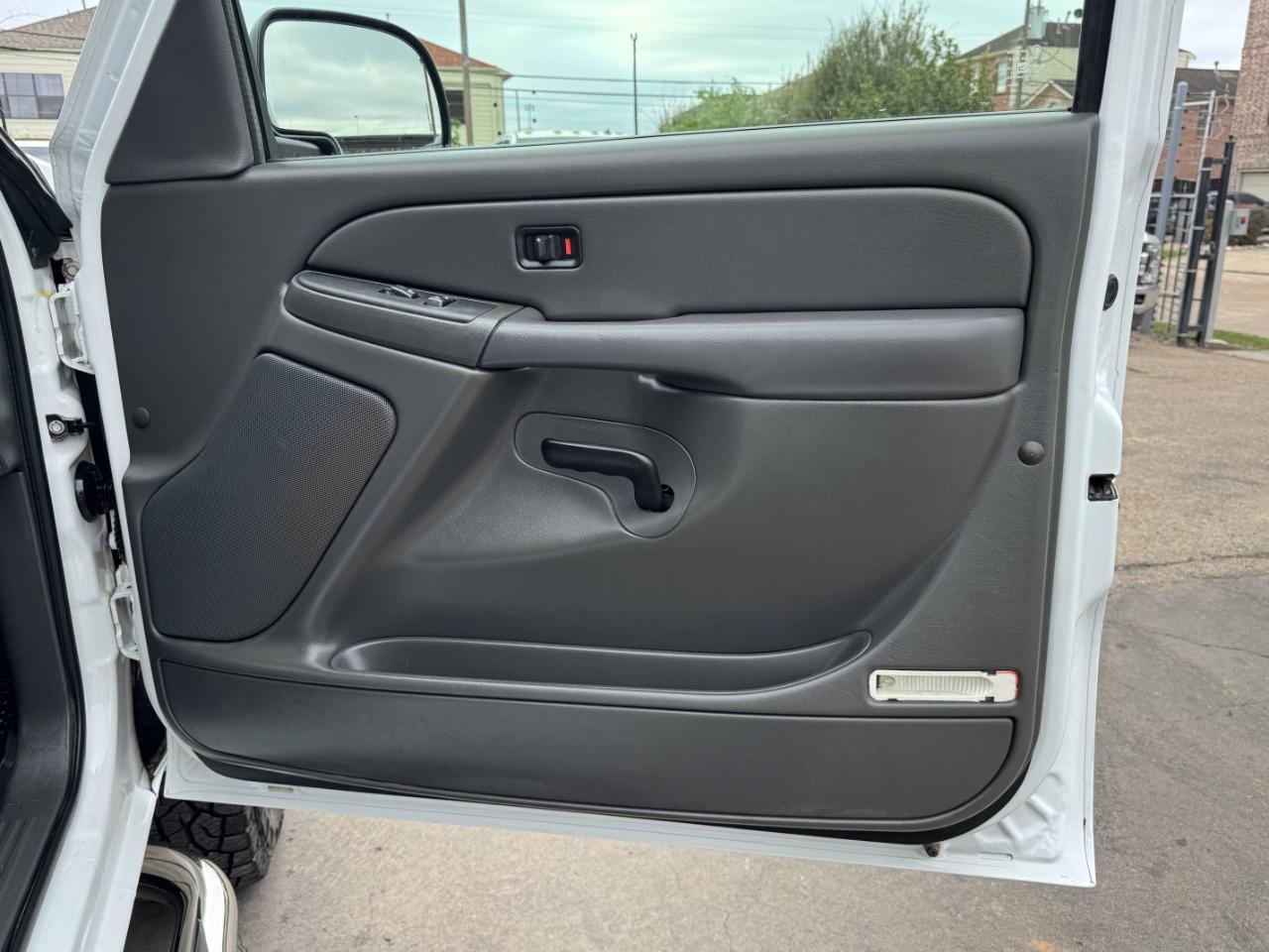 Chevrolet Silverado 2500HD LT1 Crew Cab 4WD 2006