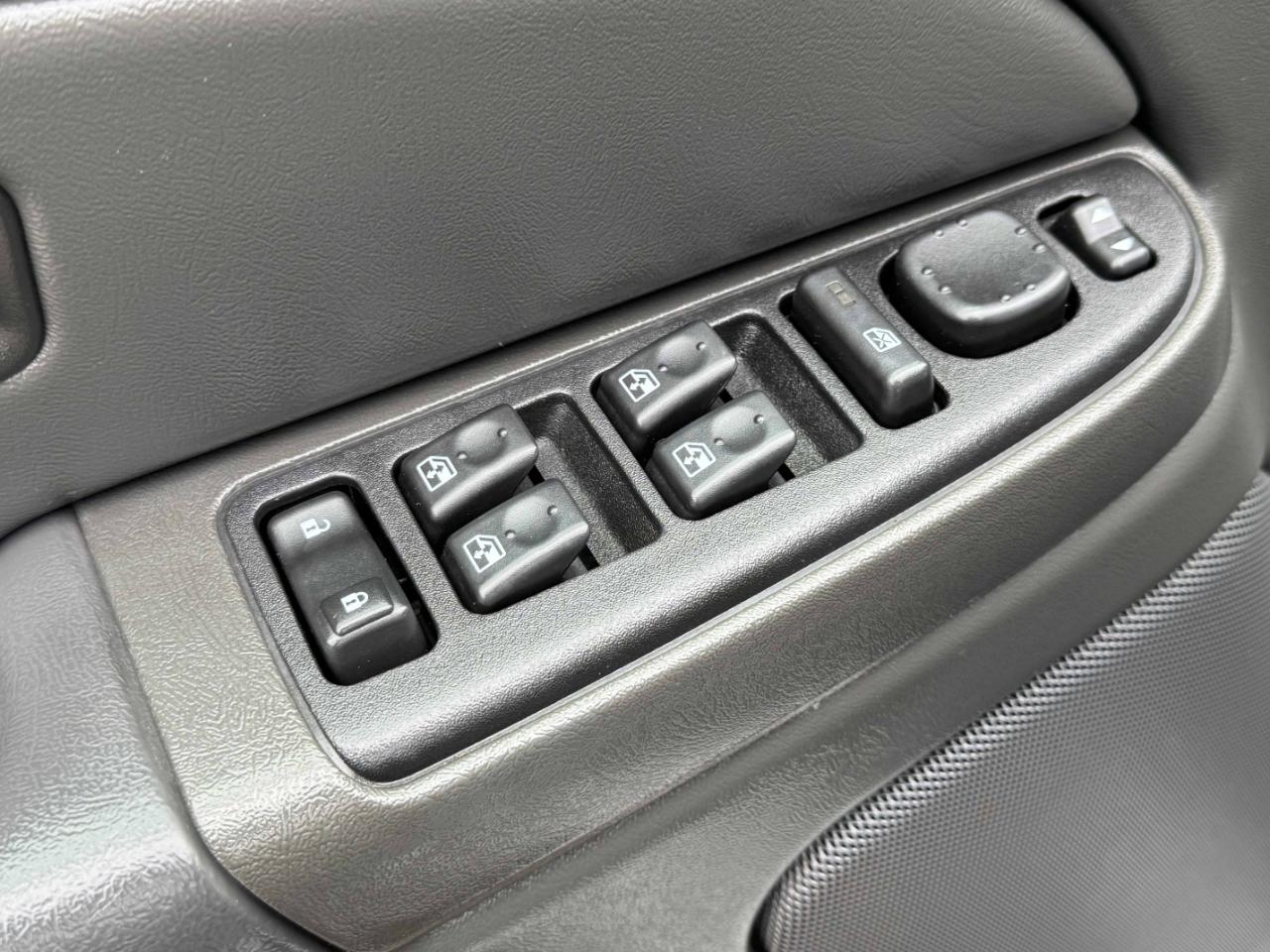 Chevrolet Silverado 2500HD LT1 Crew Cab 4WD 2006