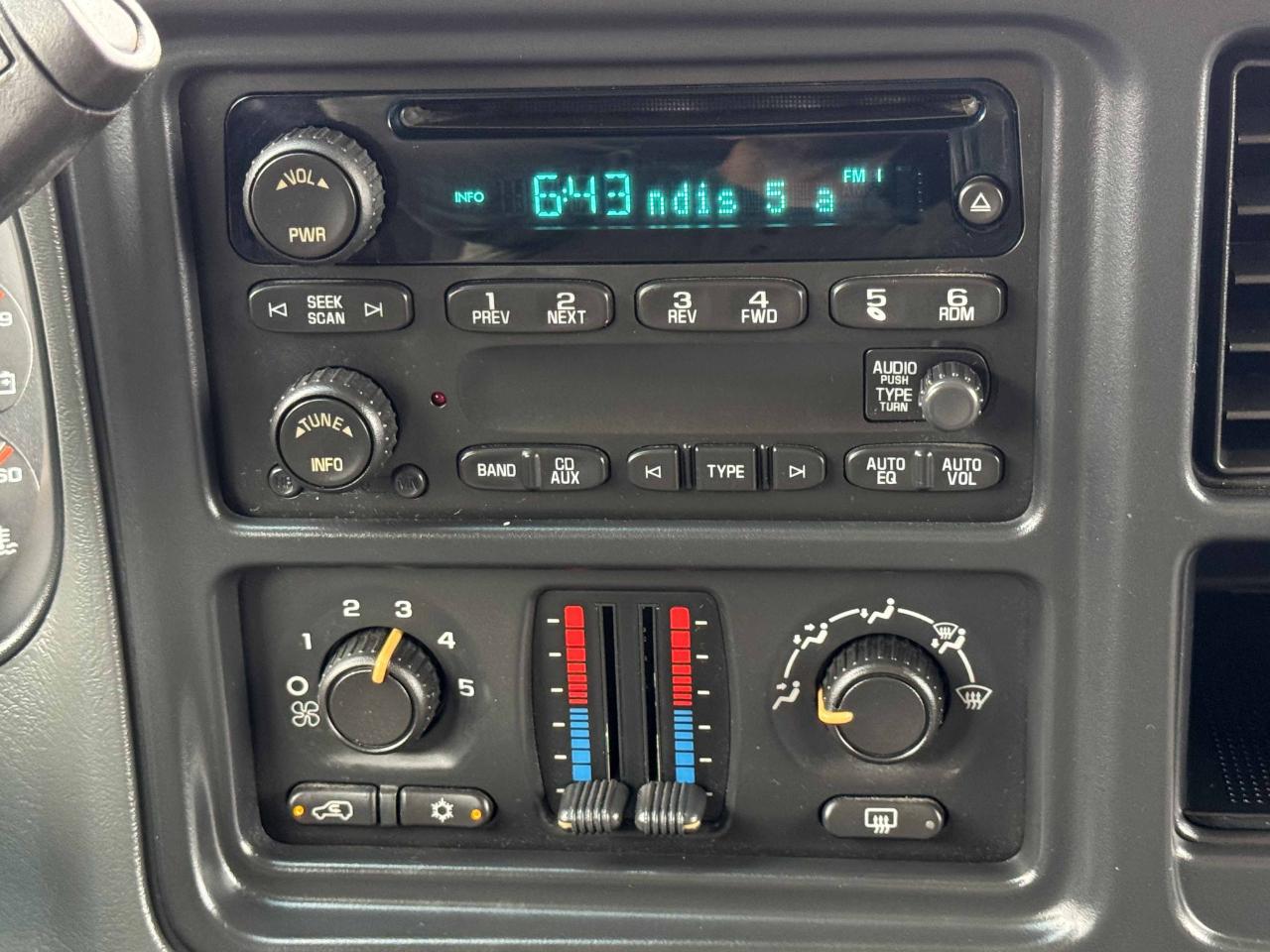 Chevrolet Silverado 2500HD LT1 Crew Cab 4WD 2006
