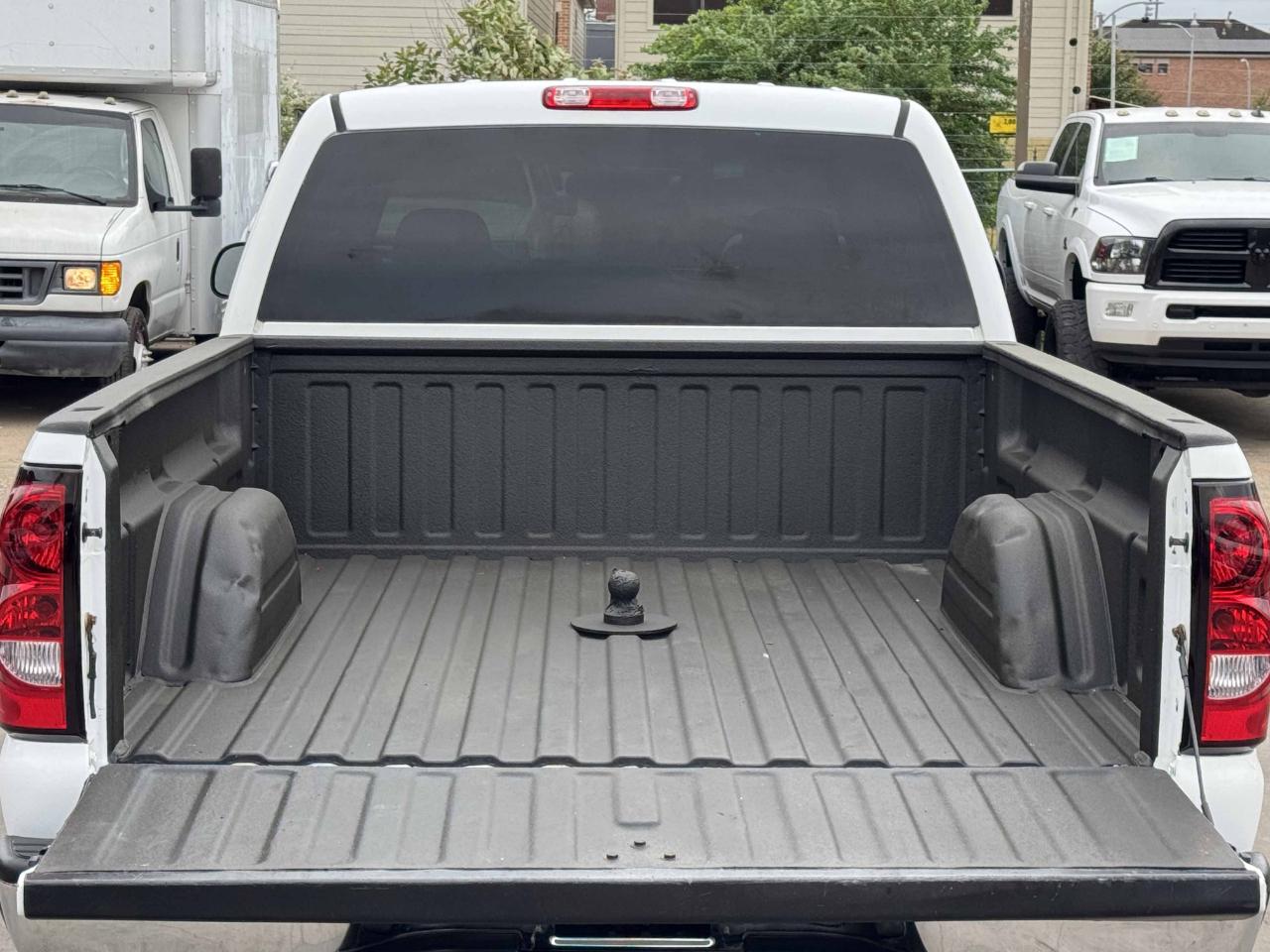 Chevrolet Silverado 2500HD LT1 Crew Cab 4WD 2006