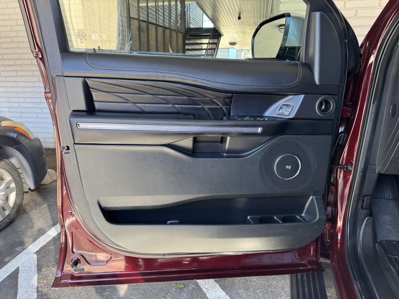Ford Expedition Platinum 2WD 2021