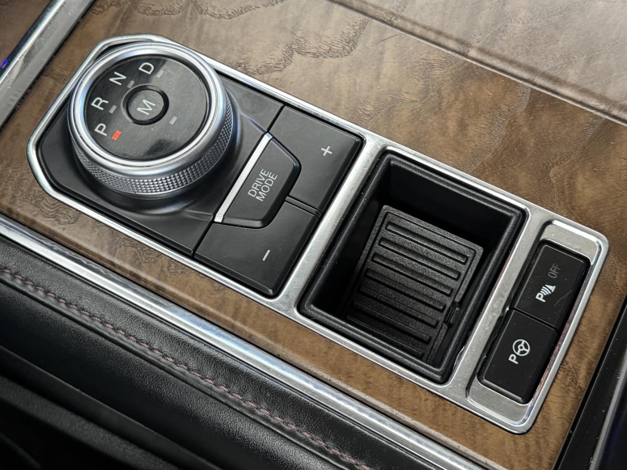 Ford Expedition Platinum 2WD 2021