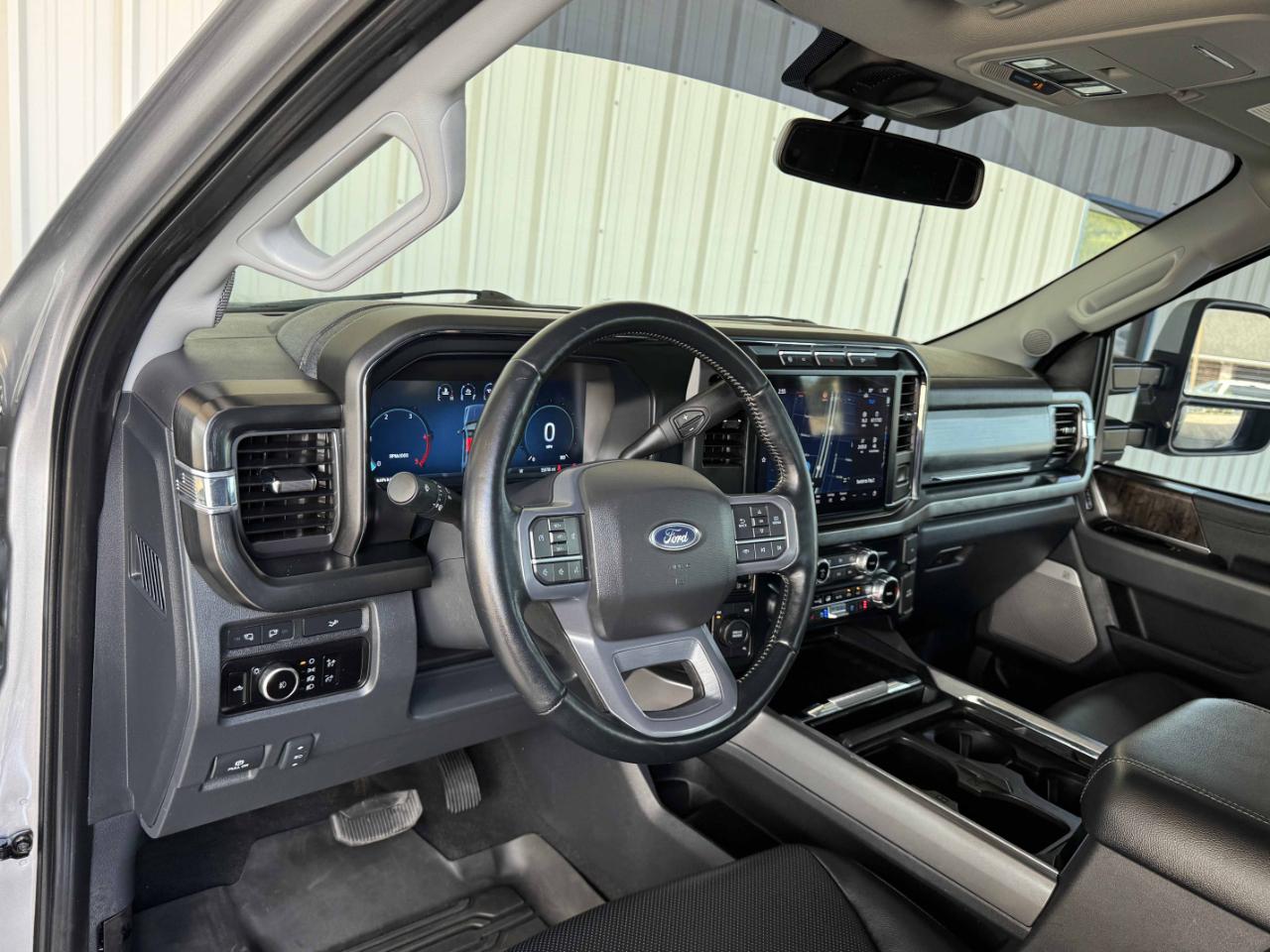 Ford Super Duty F-350 DRW  2023