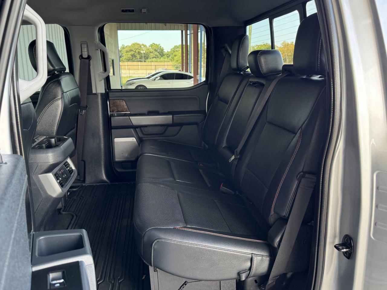 Ford Super Duty F-350 DRW  2023