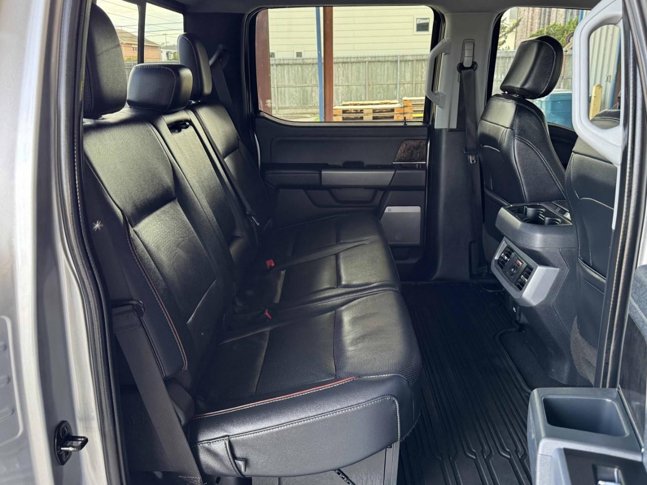 Ford Super Duty F-350 DRW  2023
